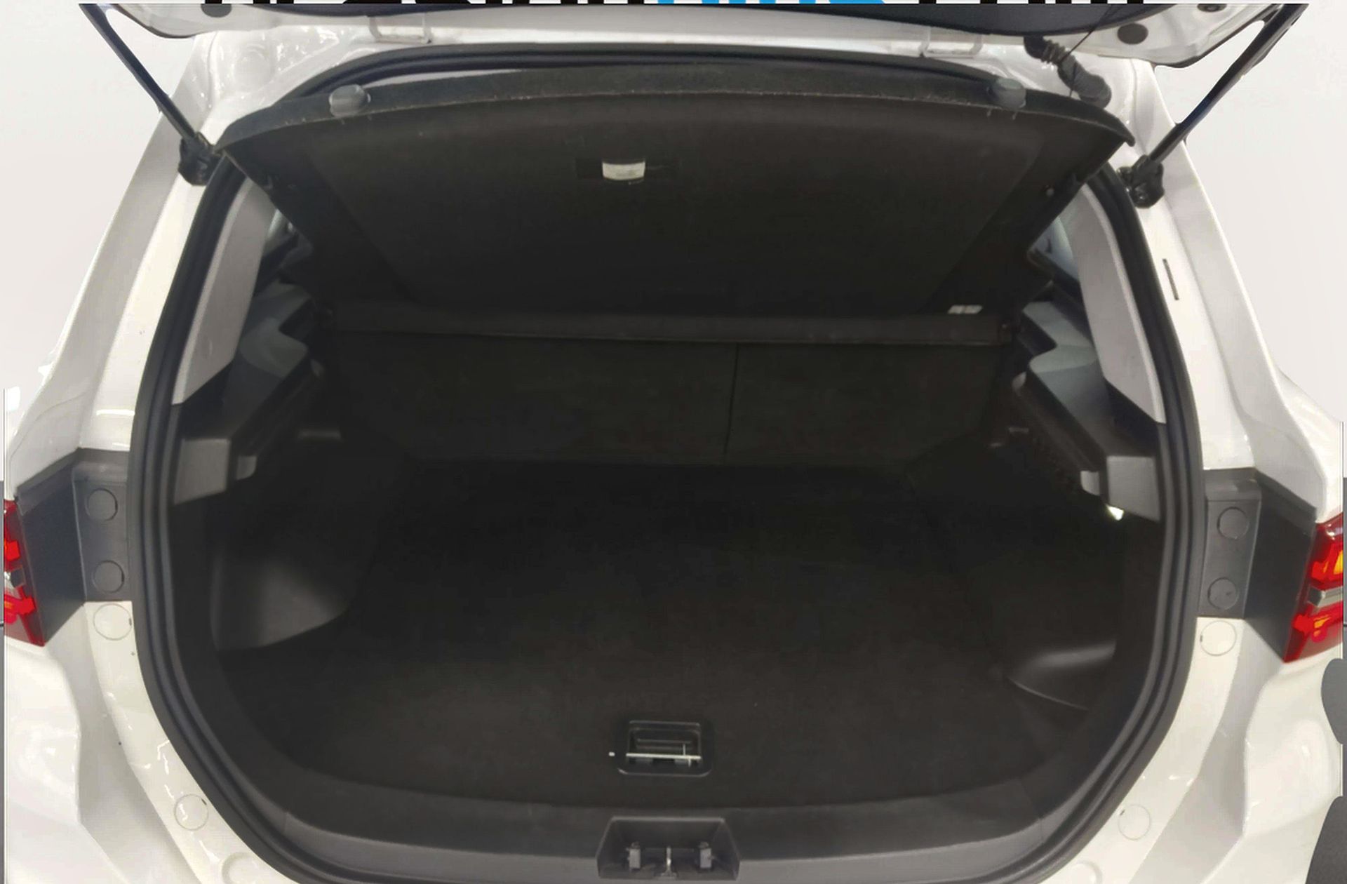 SWM G01 1.5T Luxury - foto 17