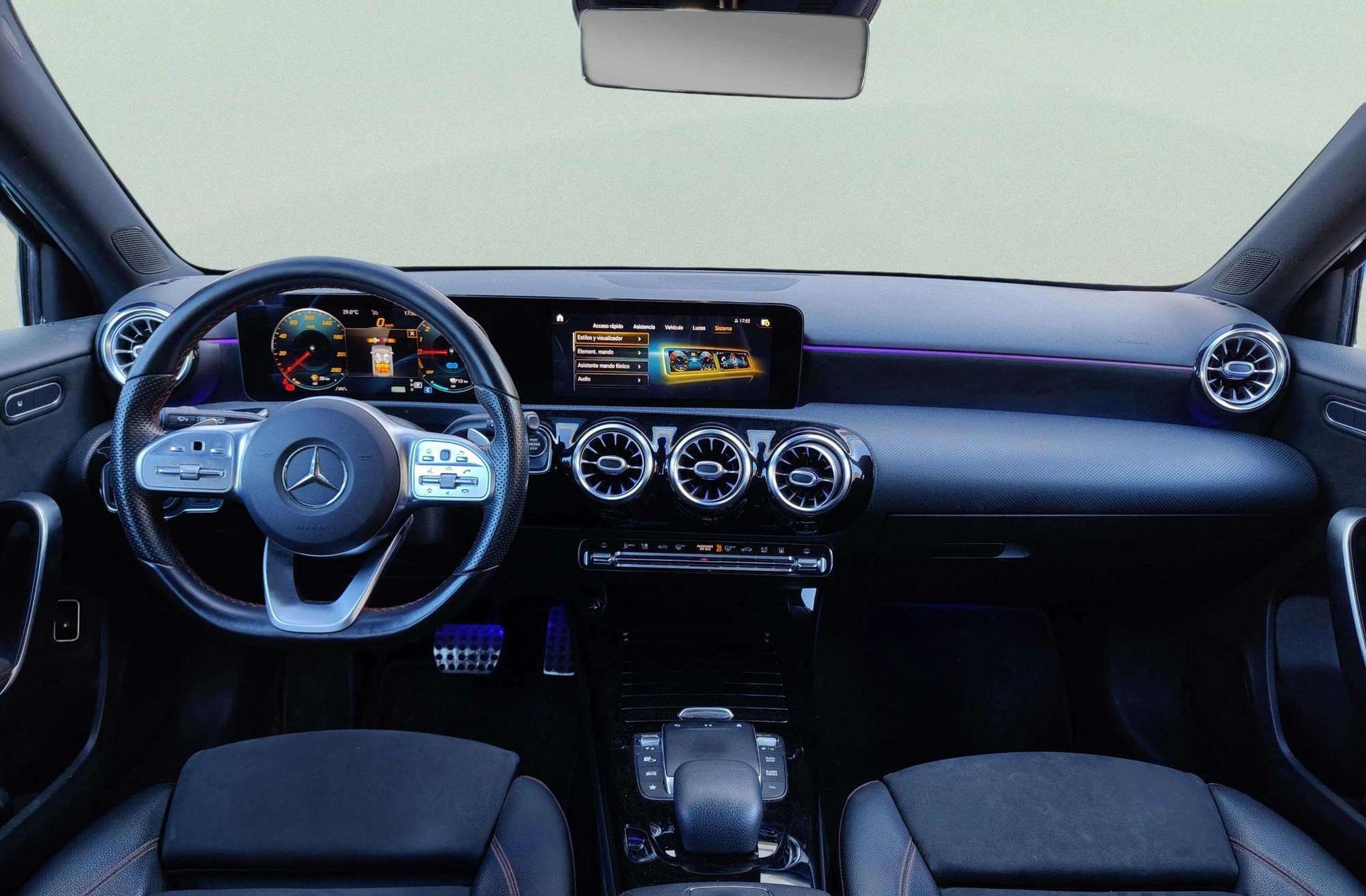 Mercedes-Benz Clase A 250 e Pack AMG - foto 10