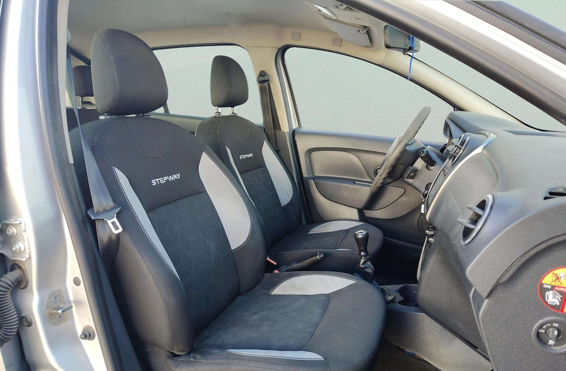 Dacia Sandero dCi 90 Stepway - foto 15