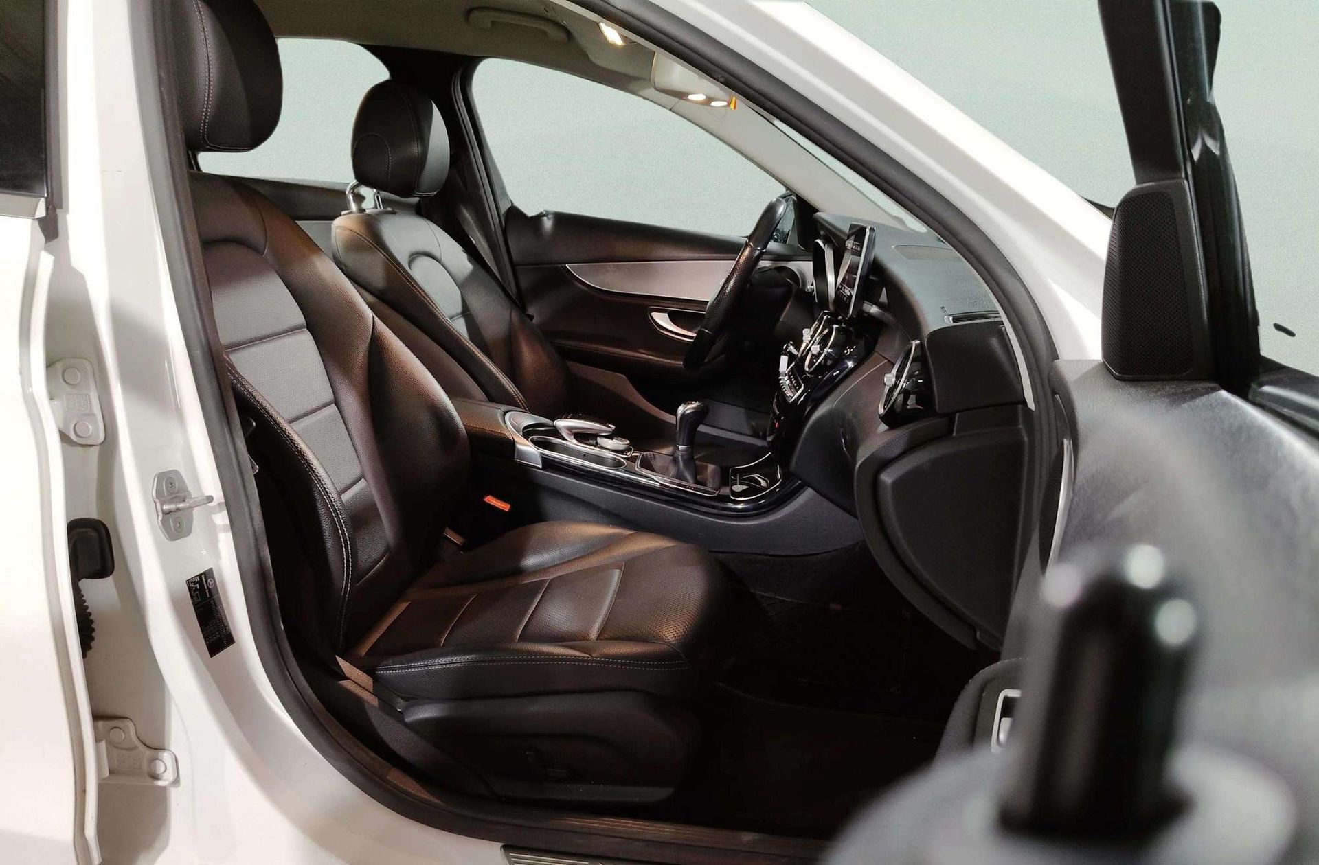 Mercedes-Benz Clase C 200 - foto 18