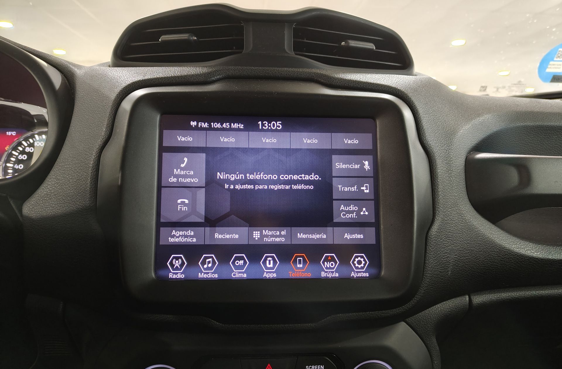 Jeep Renegade eHybrid 1.5 Limited ATX - foto 24