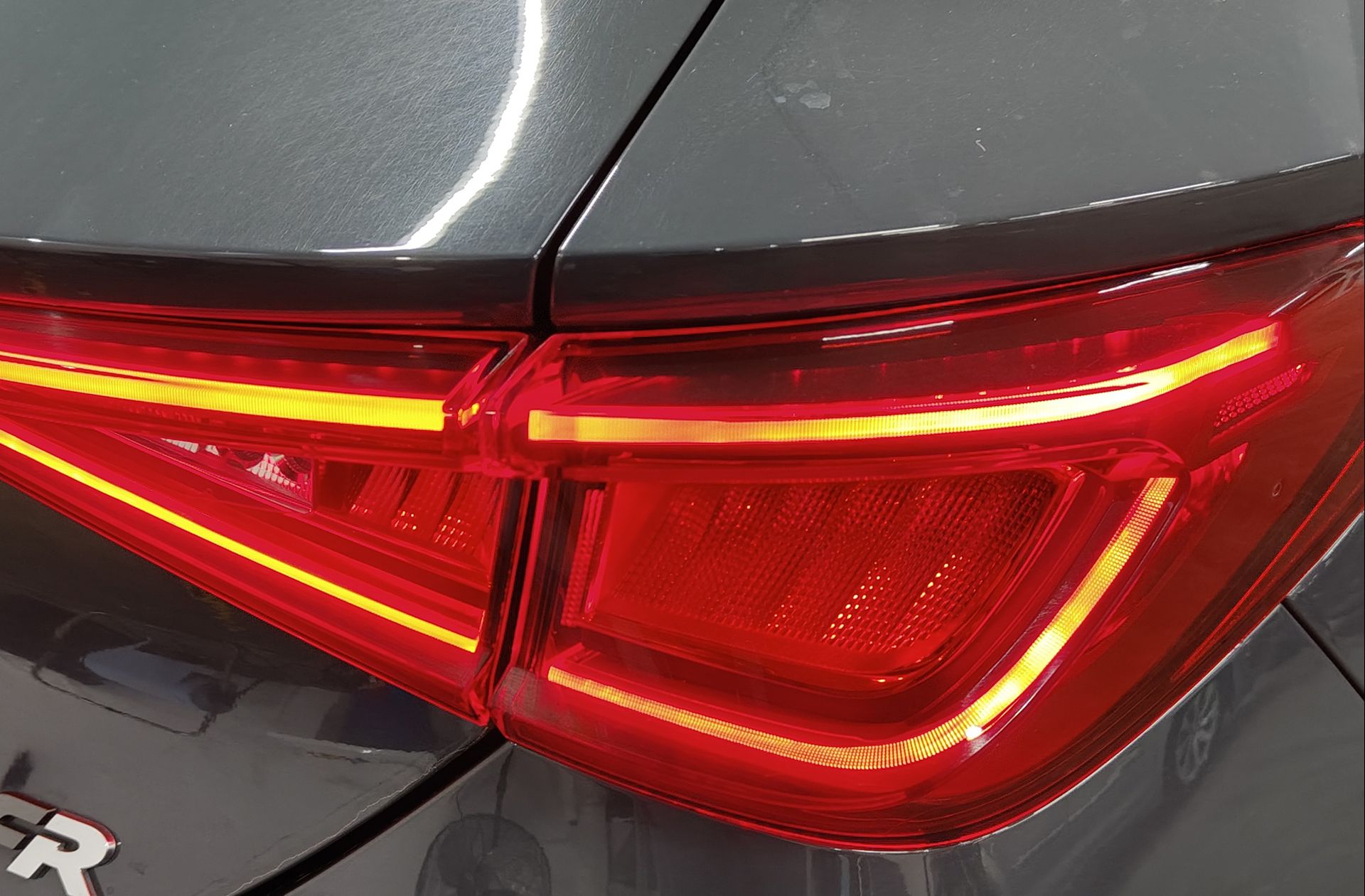 SEAT León 1.5 TSI FR 25 Aniversario - foto 17