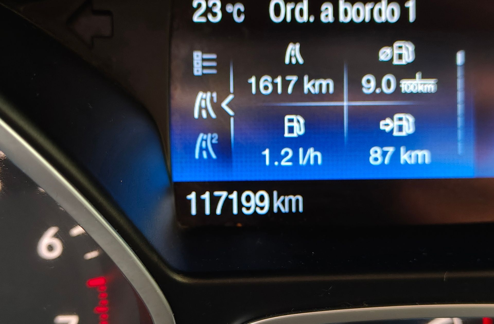 Ford Kuga 1.5 EcoBoost Trend 4x2 - foto 10