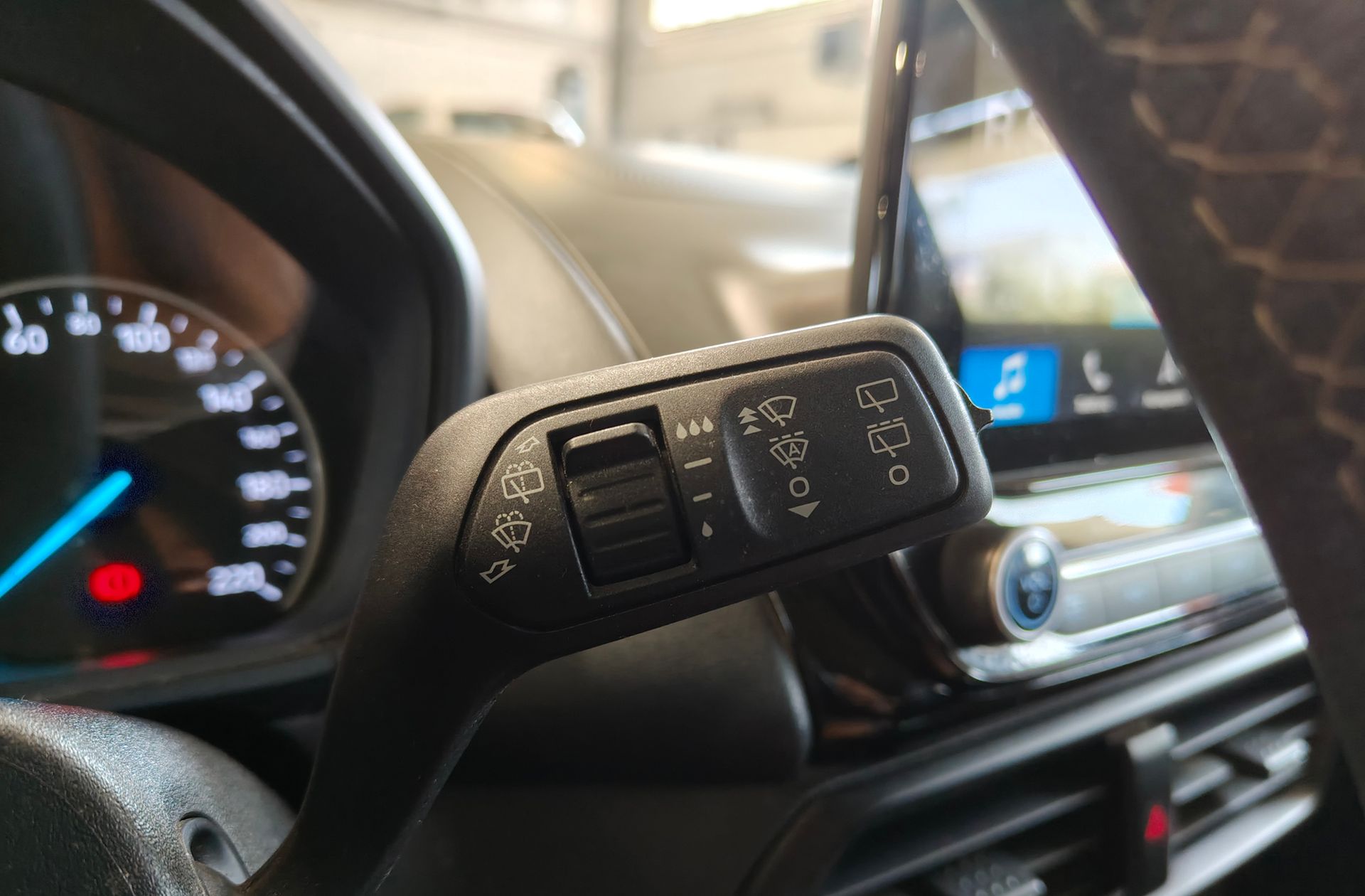 Ford EcoSport 1.0T EcoBoost ST Line - foto 26