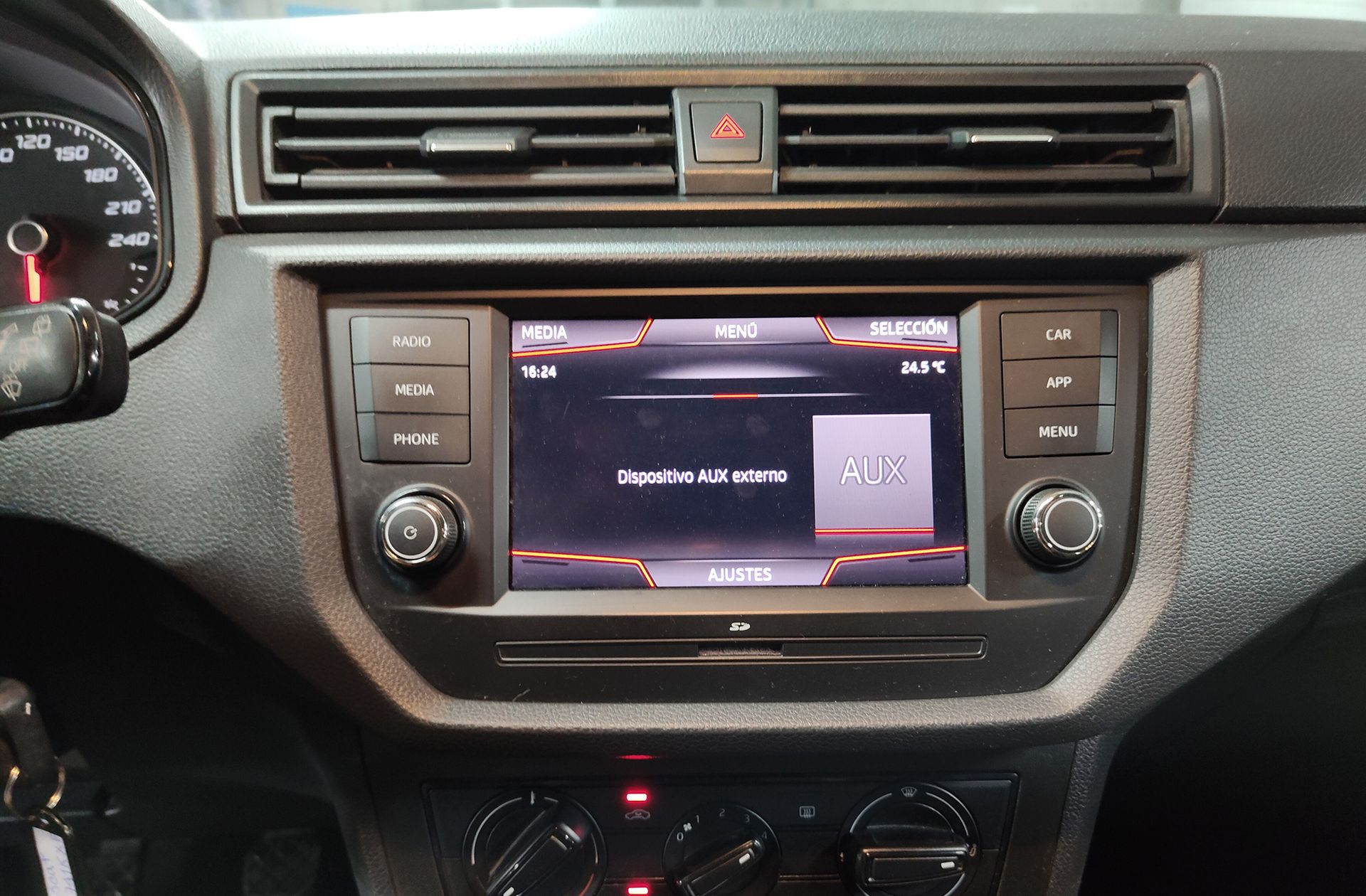 SEAT Ibiza 1.0 MPI Reference Plus - foto 30
