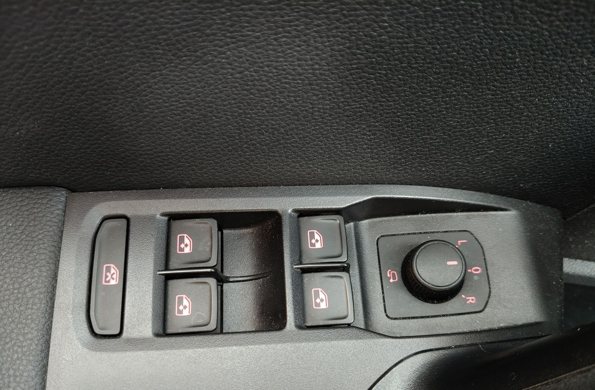 SEAT Arona 1.0 TSI FR XL RX Edition - foto 36