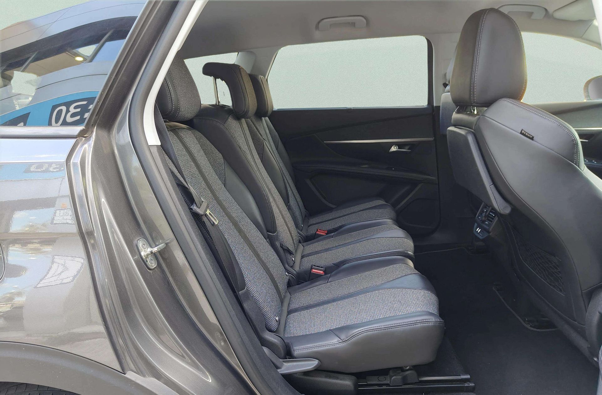 Peugeot 5008 PureTech 130 Allure 7 plazas - foto 19