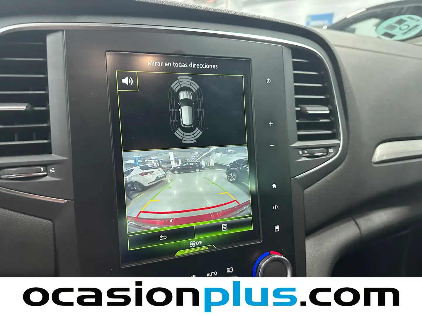 Foto Renault Mégane Renault Megane Zen TCe (140 CV) GPF