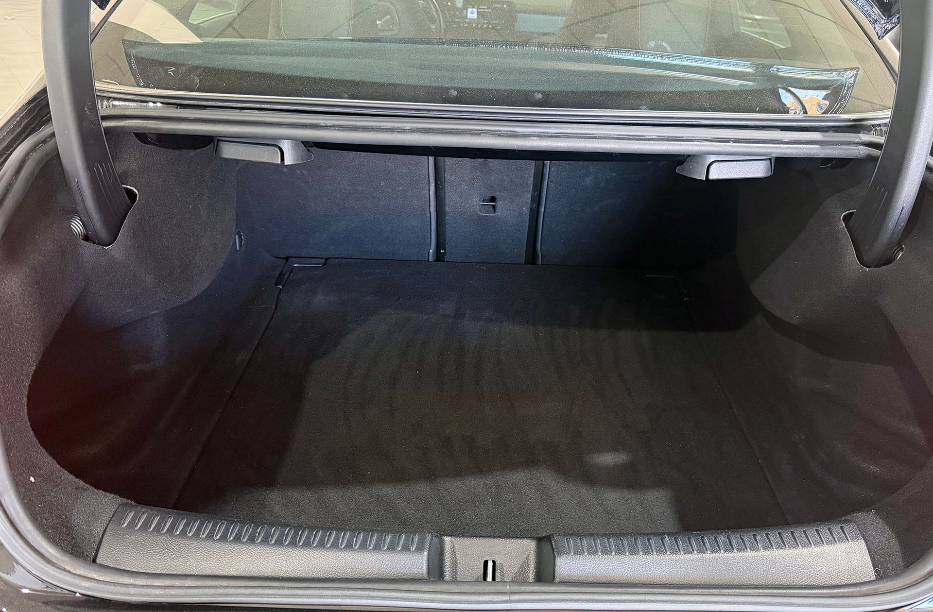 Mercedes-Benz CLA 180 Pack AMG - foto 22