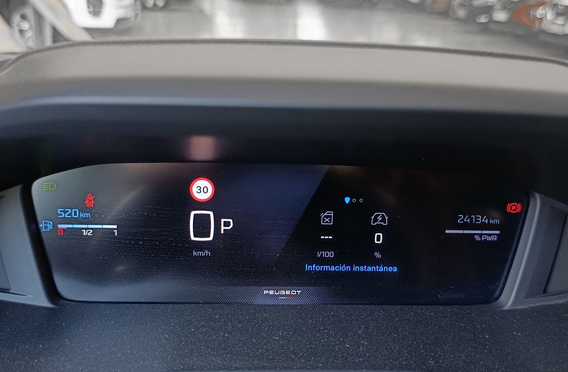 Peugeot 2008 Allure Hybrid eDCS6 - foto 23