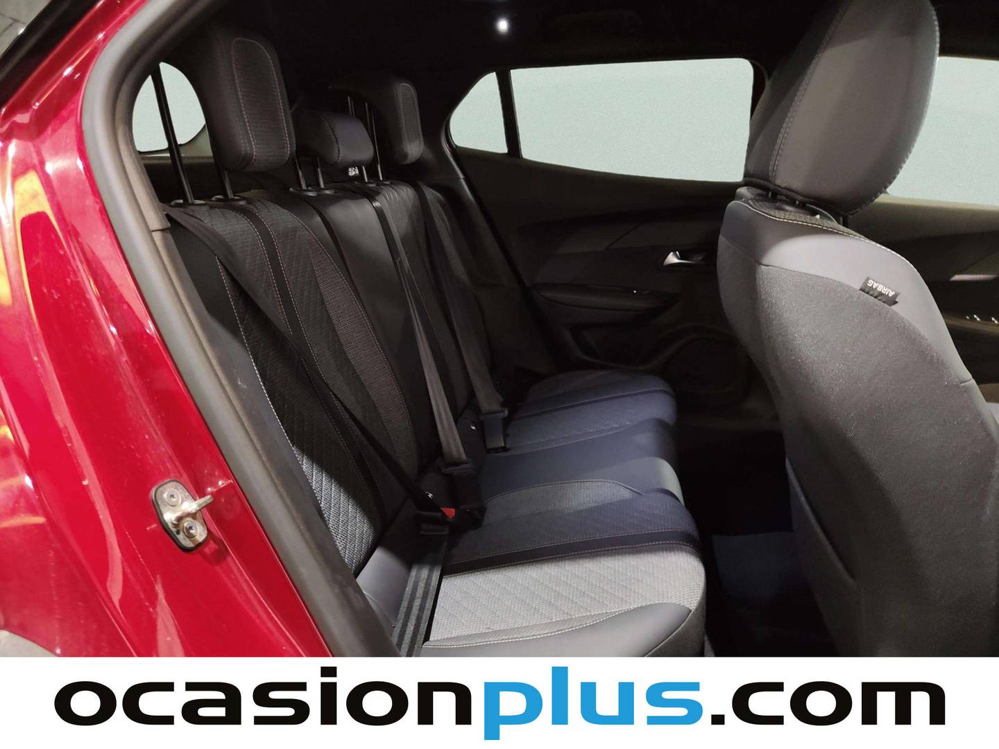 Peugeot 2008 Peugeot 2008 Allure Hybrid eDCS6 (145 CV) km 0