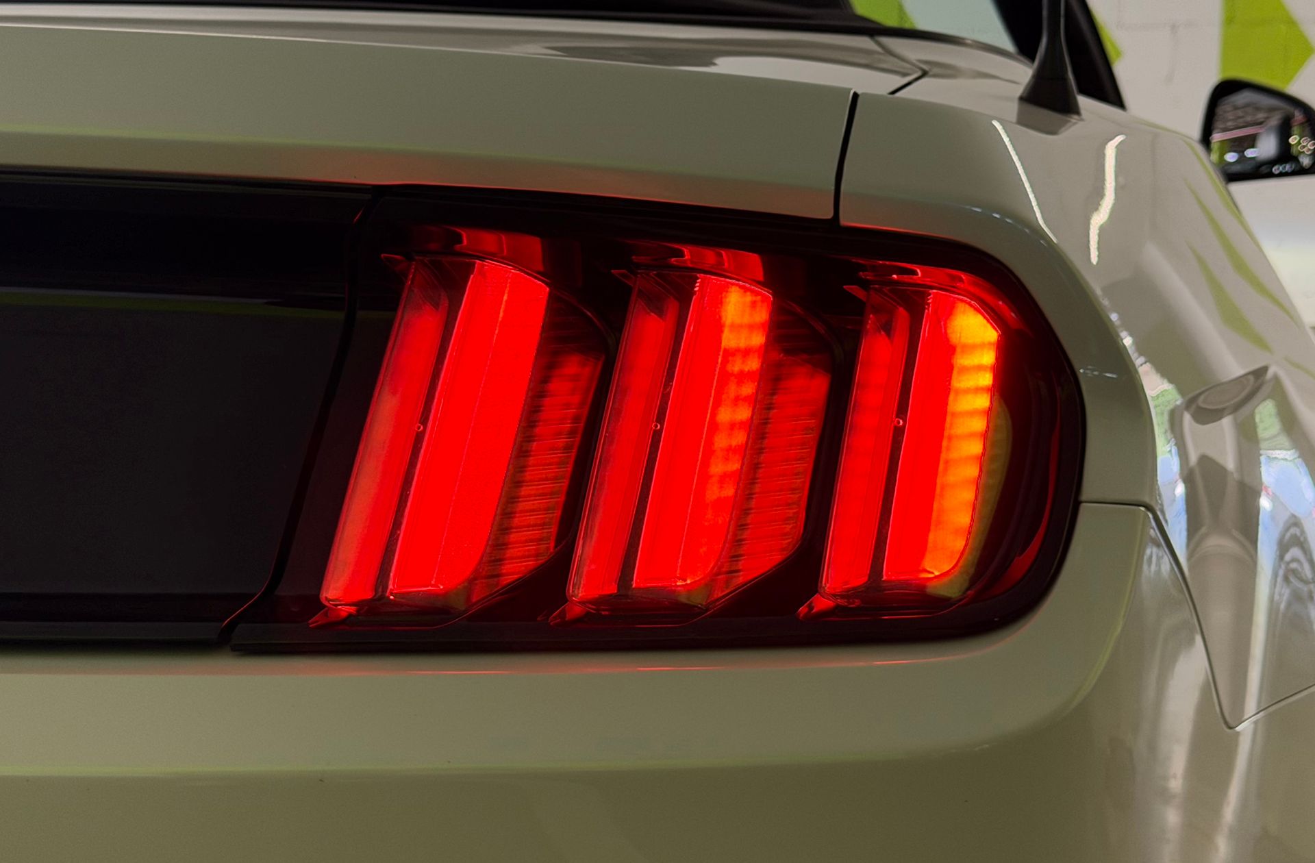 Ford Mustang 2.3 EcoBoost Convertible Mustang - foto 24