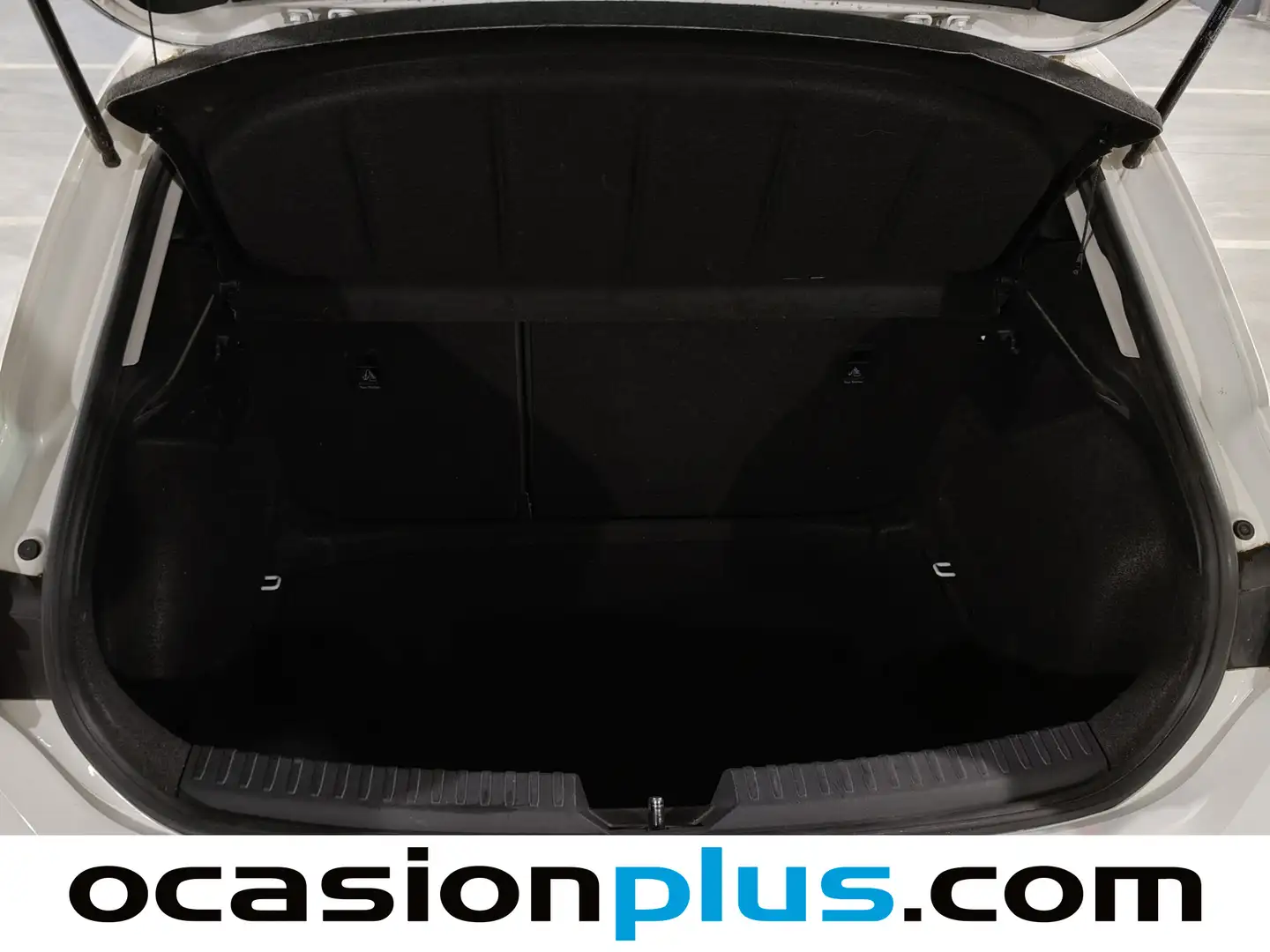 Foto Seat León SEAT León 2.0 TDI S&S Style Go (115 CV)