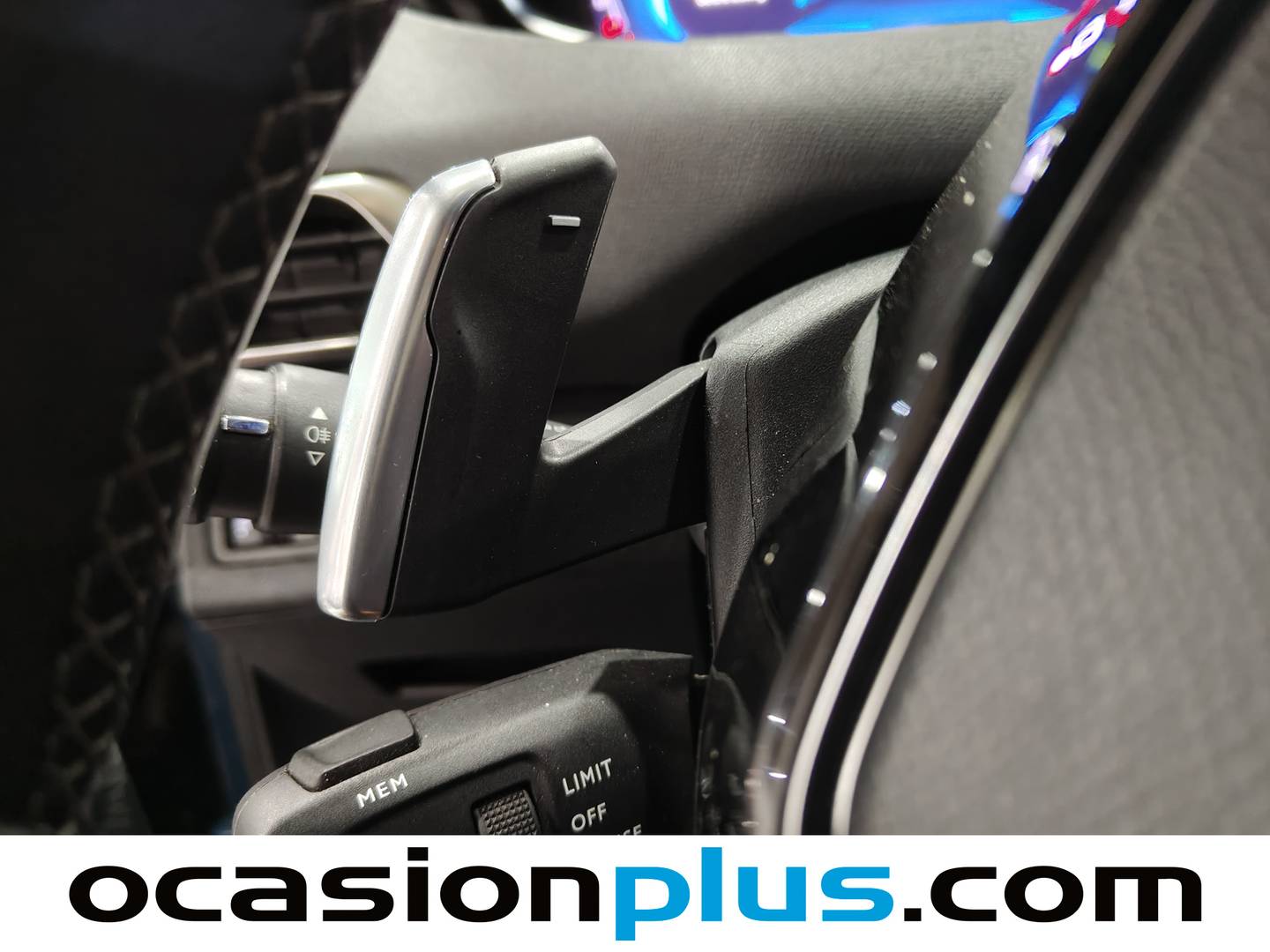 Foto Peugeot 3008 Peugeot 3008 PureTech 130 S&S Allure Pack EAT8 (130 CV)