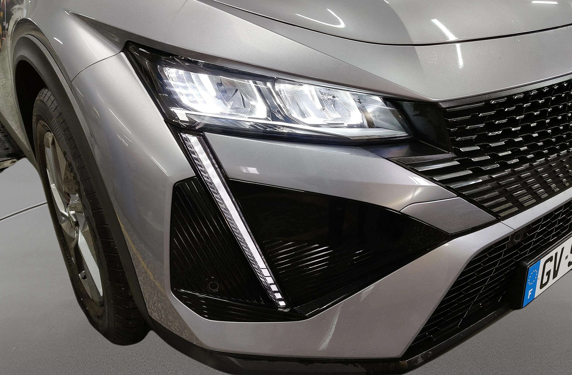 Peugeot 408 Allure PHEV 180 e-EAT8 - foto 16
