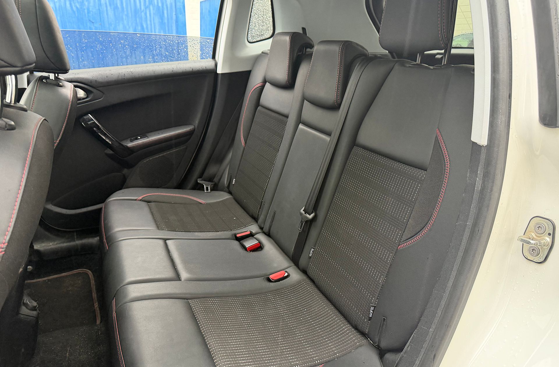 Peugeot 2008 PureTech 110 GT Line EAT6 - foto 12