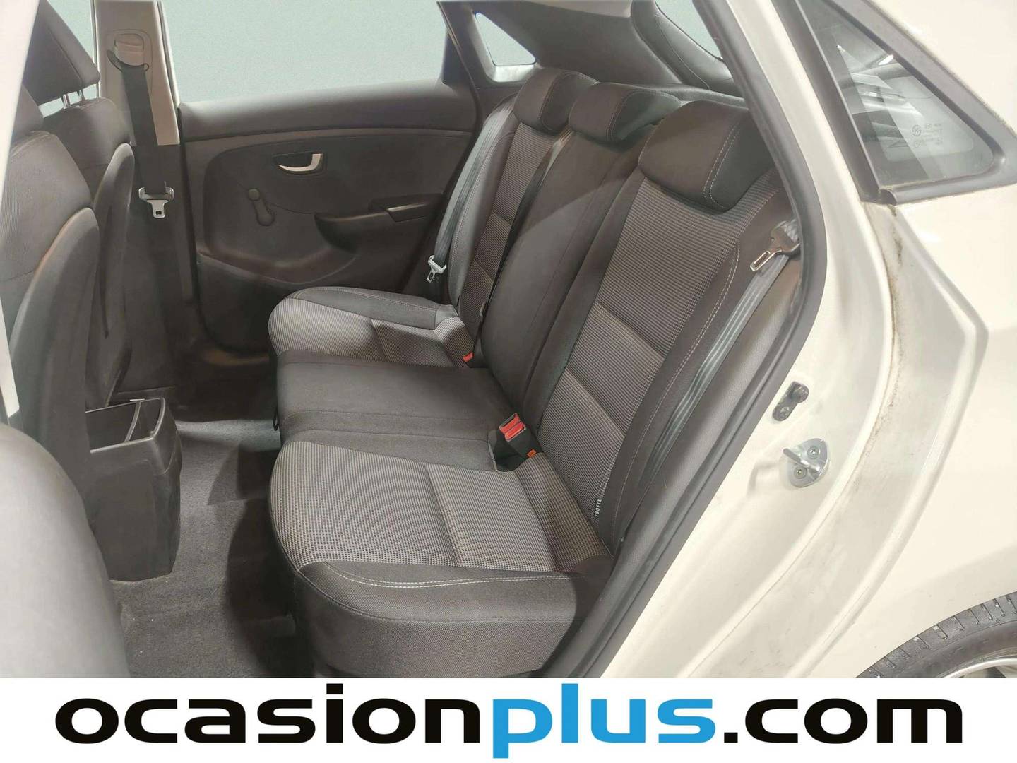 Foto asientos traseros Hyundai i30 Hyundai i30 1.4 City S (100 CV)