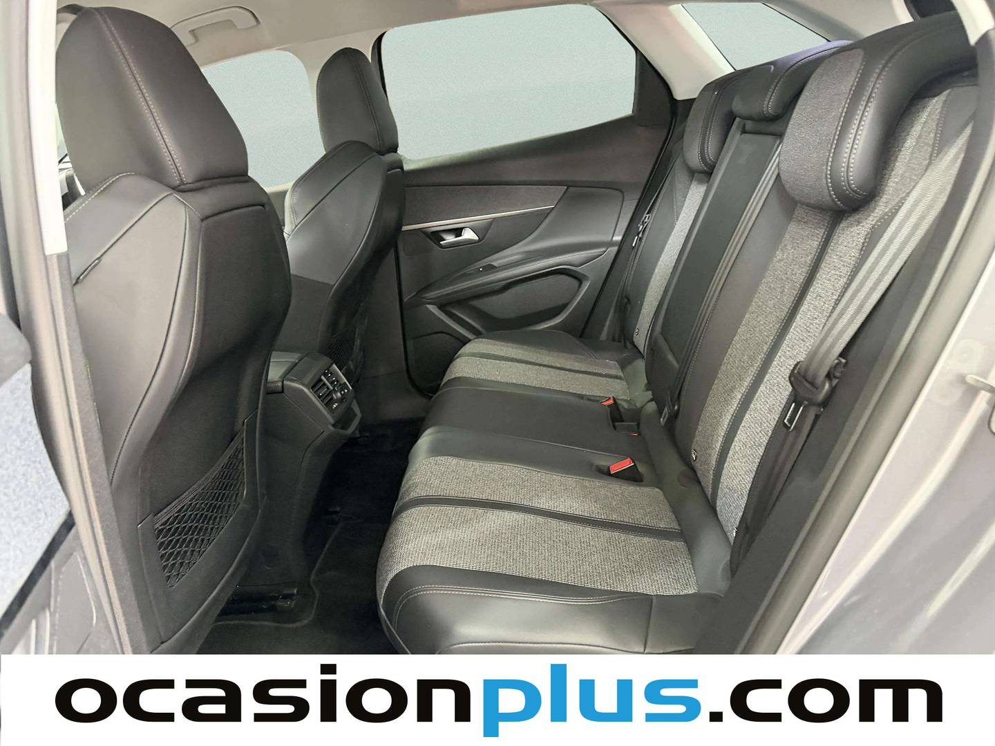 Foto asientos traseros Peugeot 3008 Peugeot 3008 BlueHDI 130 S&S Allure (130 CV)