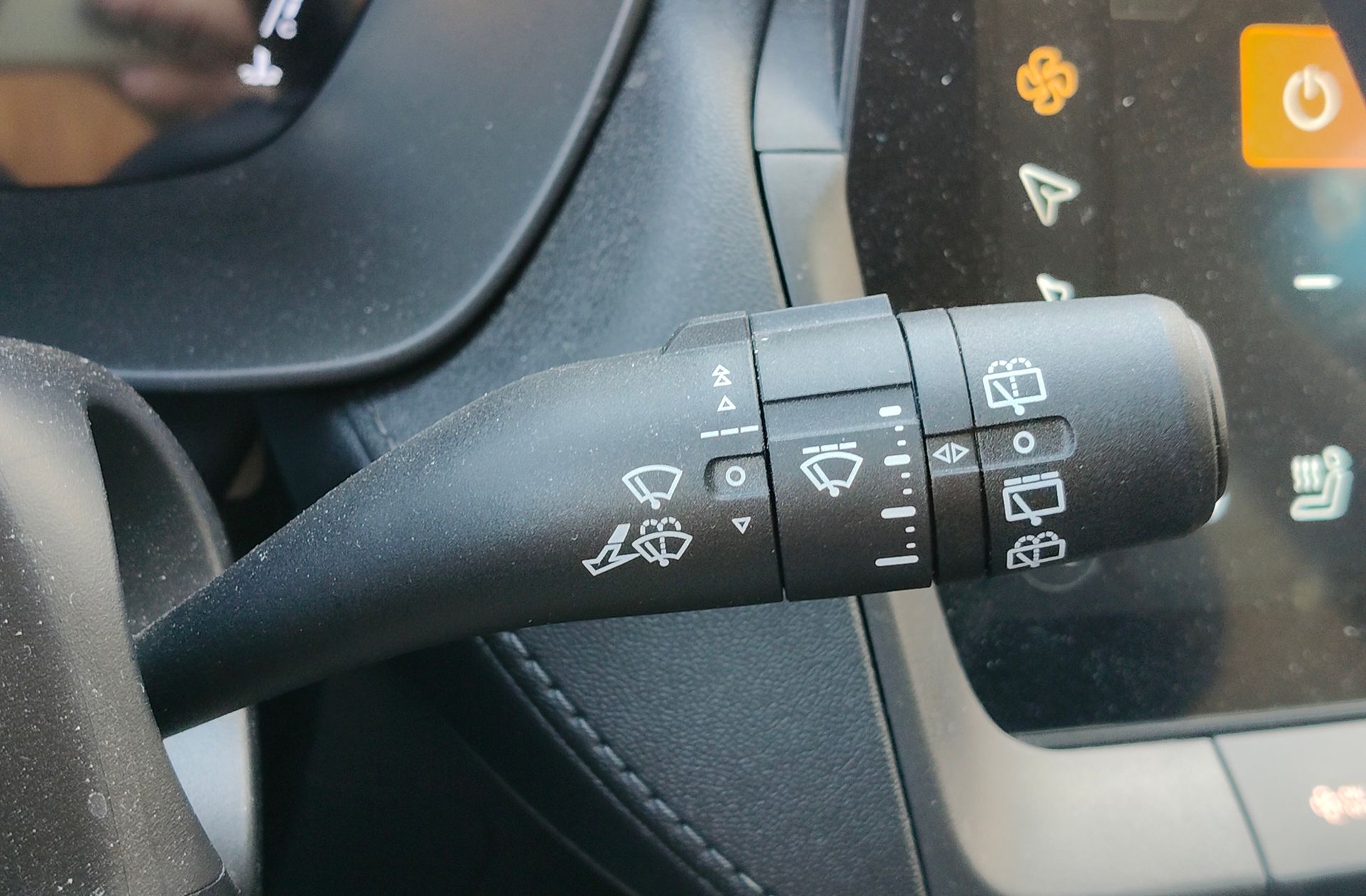 MG ZS 1.5 Hybrid+ Luxury - foto 27