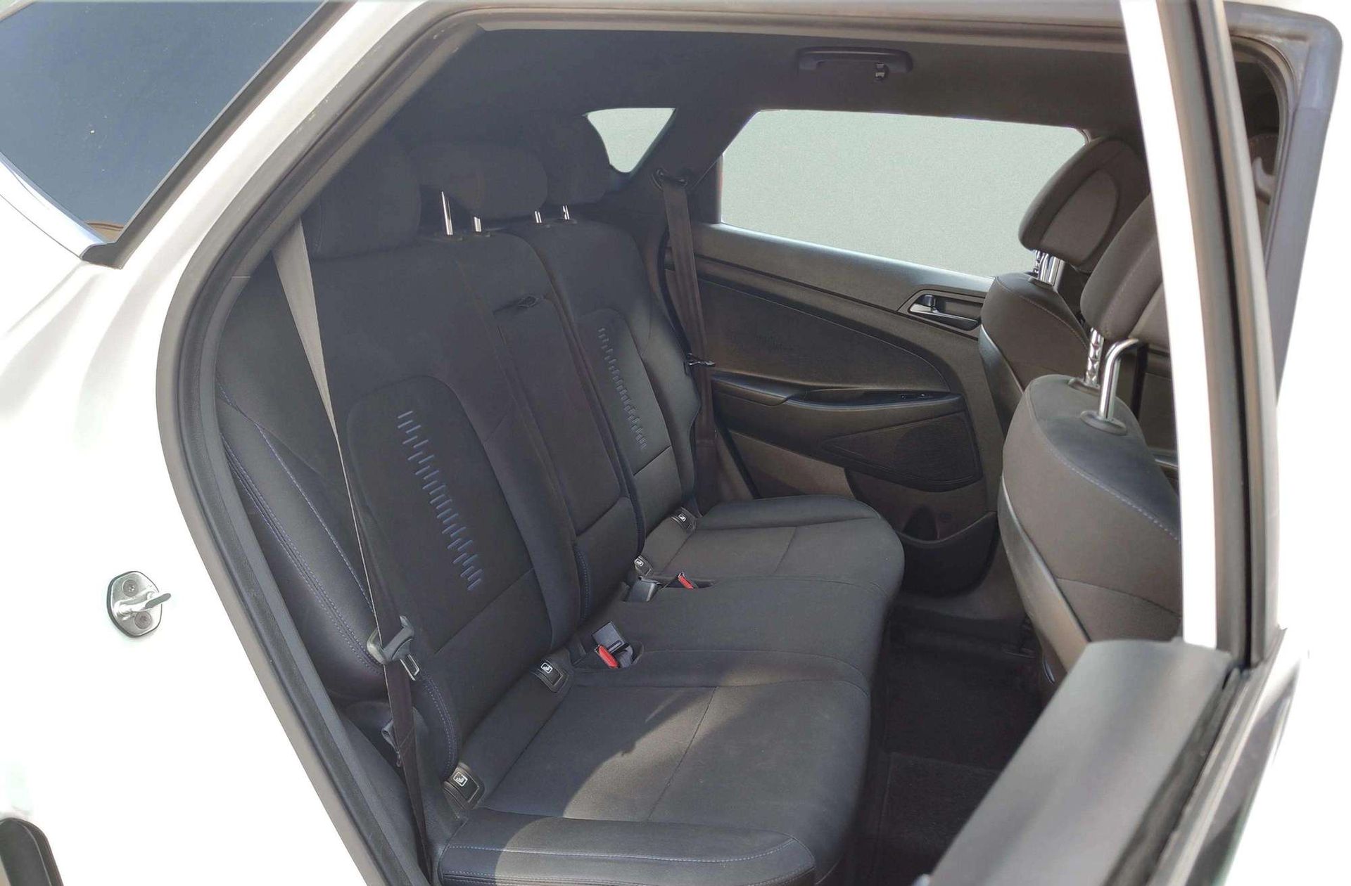 Hyundai Tucson 1.6 T-GDi Go! 4x2 - foto 17