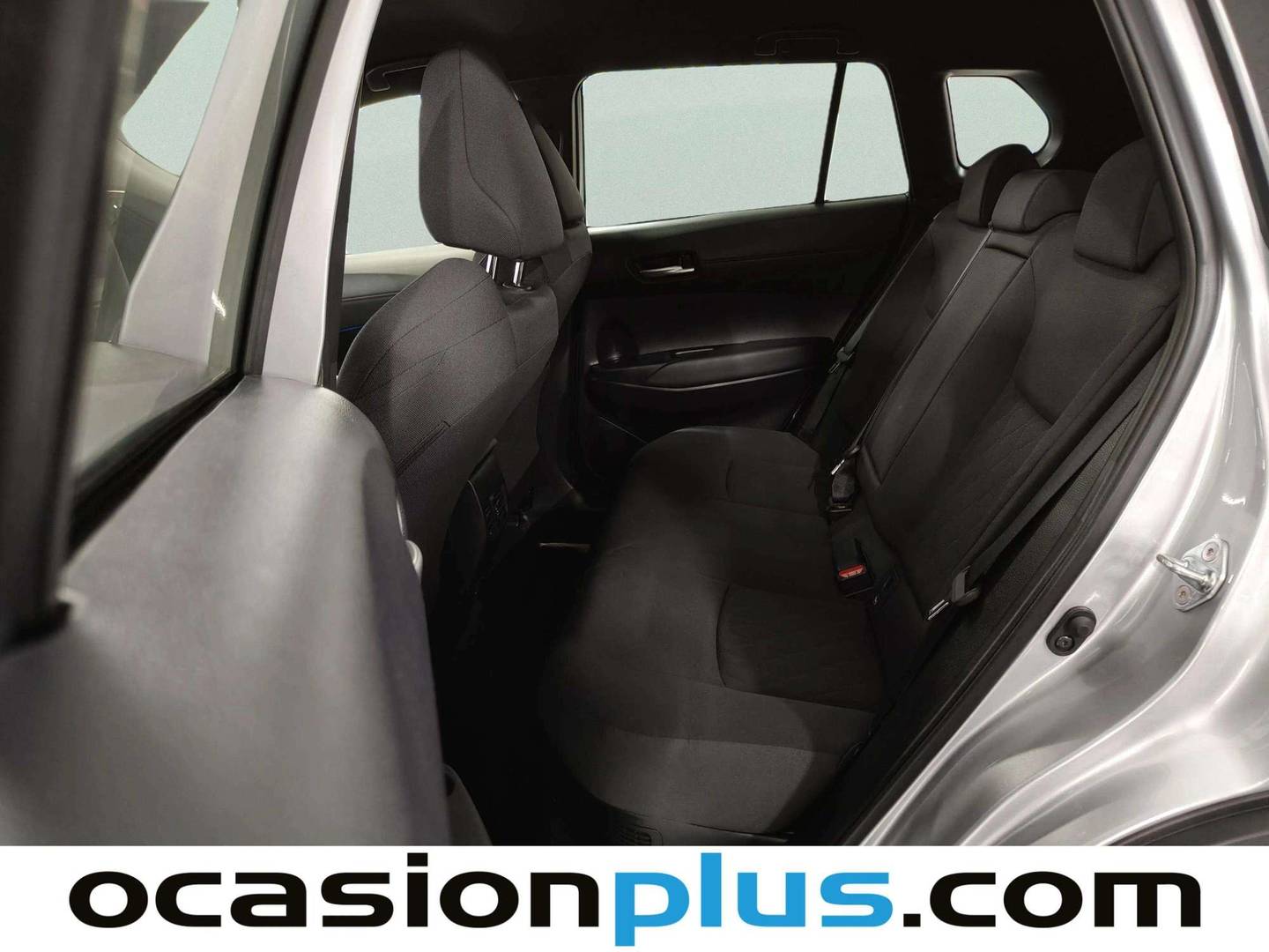 Foto asientos traseros Toyota Corolla Cross Toyota Corolla Cross 1.8 Híbrido Style Auto (140 CV)