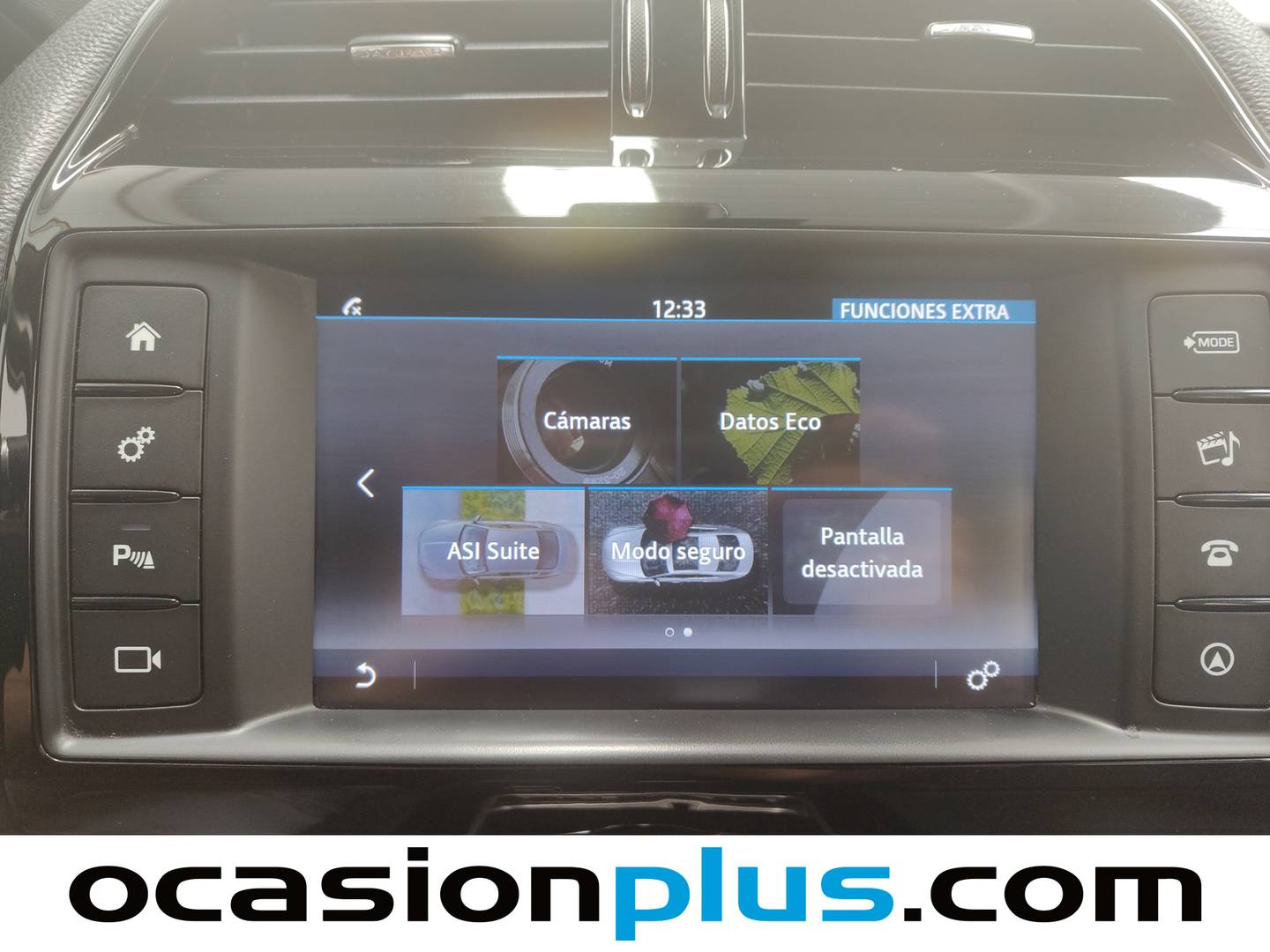 Foto Jaguar F-Pace Jaguar F-PACE 2.0L i4D Pure AWD Auto (180 CV)