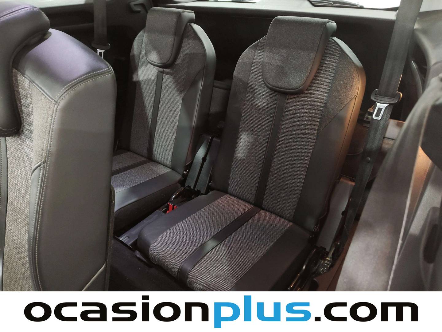 Extras y acabados del Peugeot 5008 Peugeot 5008 PureTech 130 S&S Allure (130 CV) 7 plazas