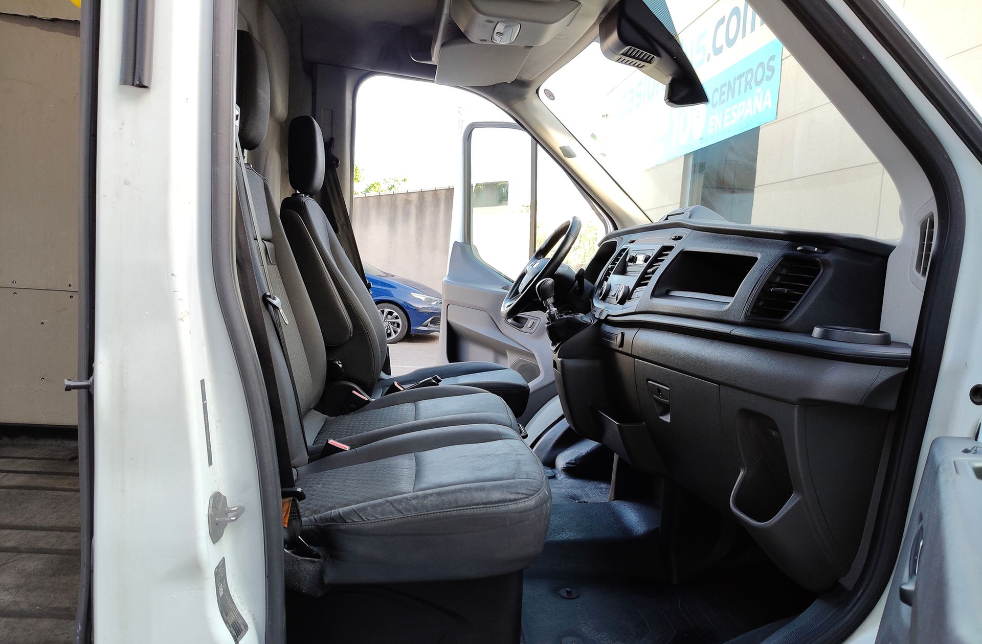 Ford Transit Furgon 350 L3H2 Trend - foto 13