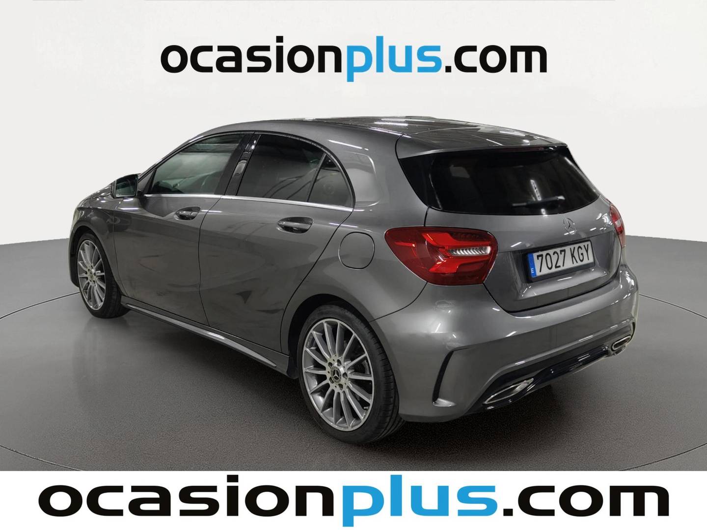 Foto trasera Mercedes Clase A Mercedes Clase A 200 d (136 CV) Pack AMG izquierda
