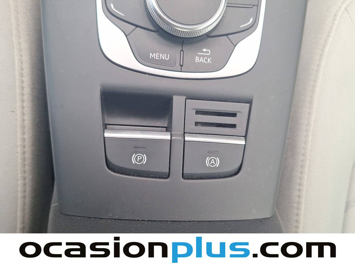 Equipamiento del Audi A3 Audi A3 Sportback Attracted 2.0 TDI clean diesel  (150 CV)