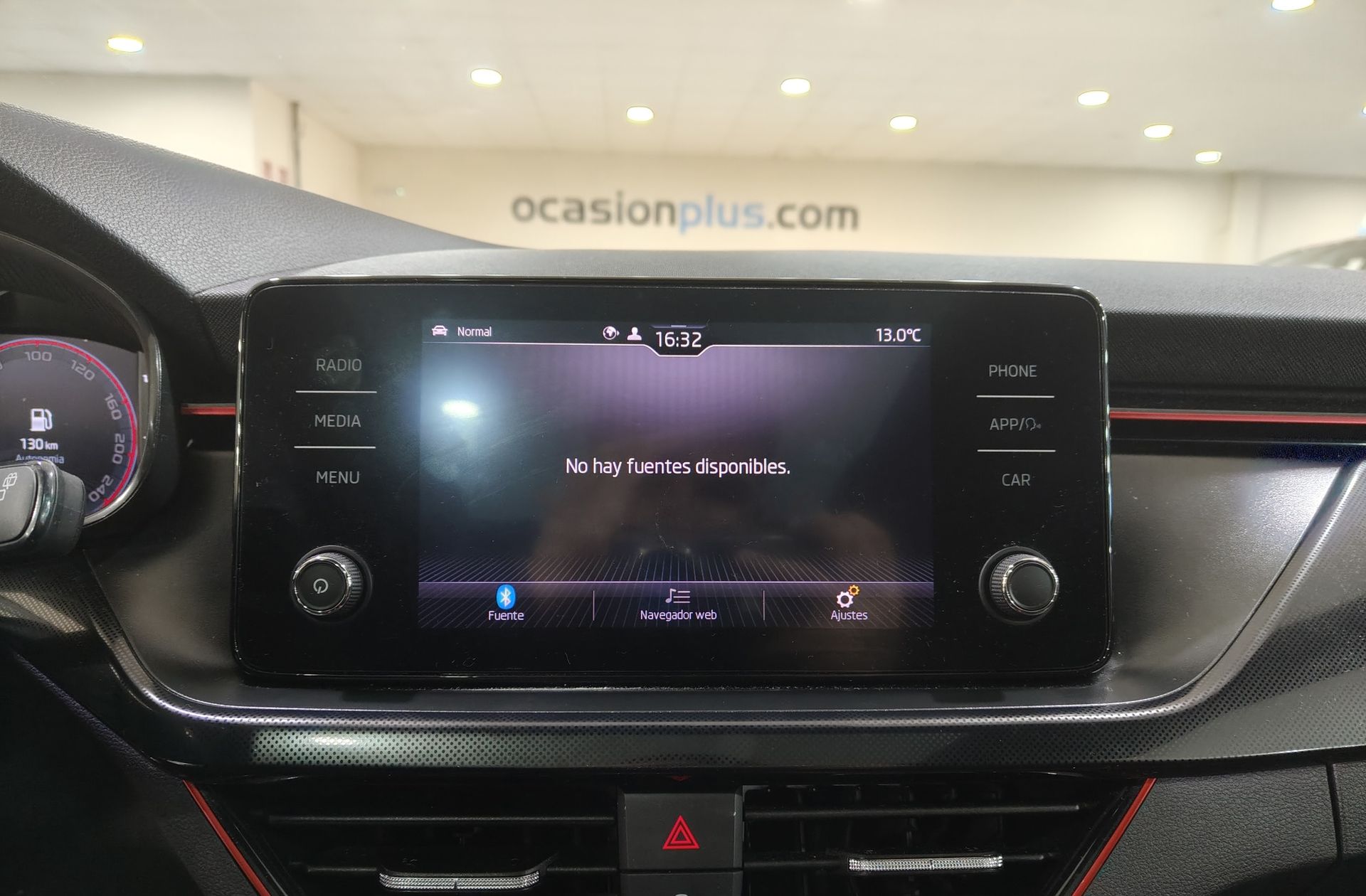 Škoda Scala 1.5 TSI Montecarlo DSG - foto 33
