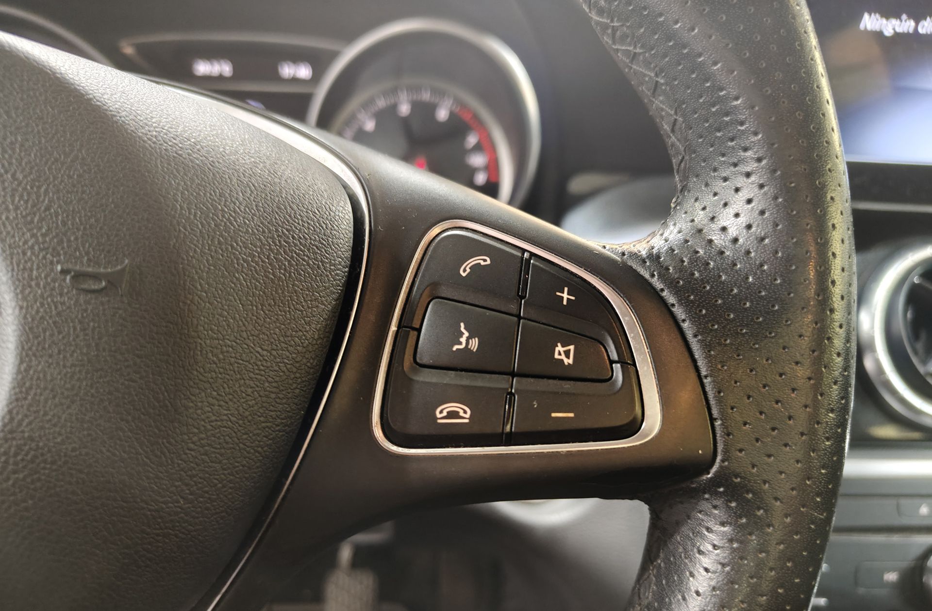 Mercedes-Benz CLA 200 - foto 23