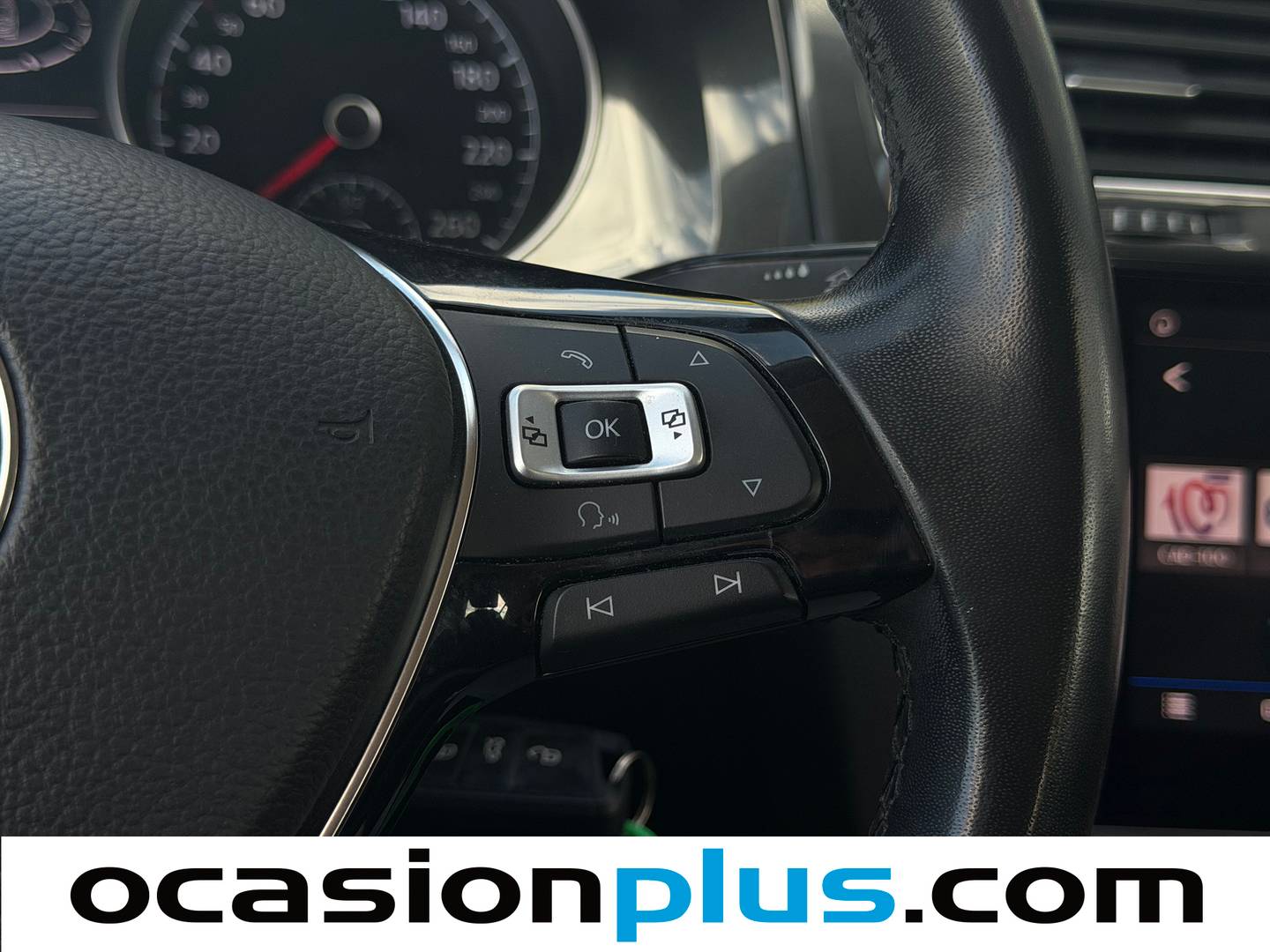 Volkswagen Golf Volkswagen Golf Business & Navi 1.6 TDI (115 CV) seminuevo