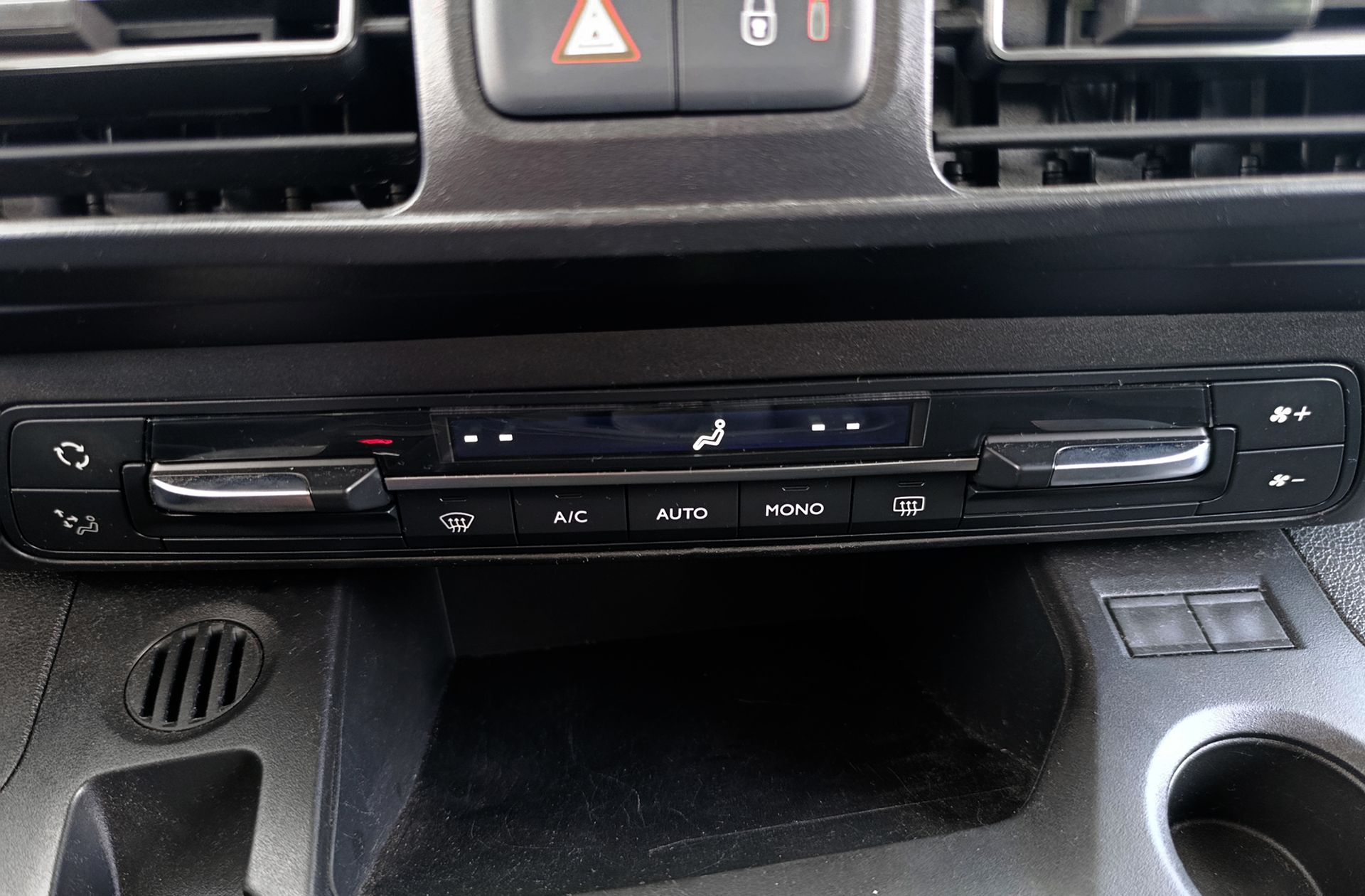 Peugeot Rifter BlueHDi 130 Allure Standard - foto 32