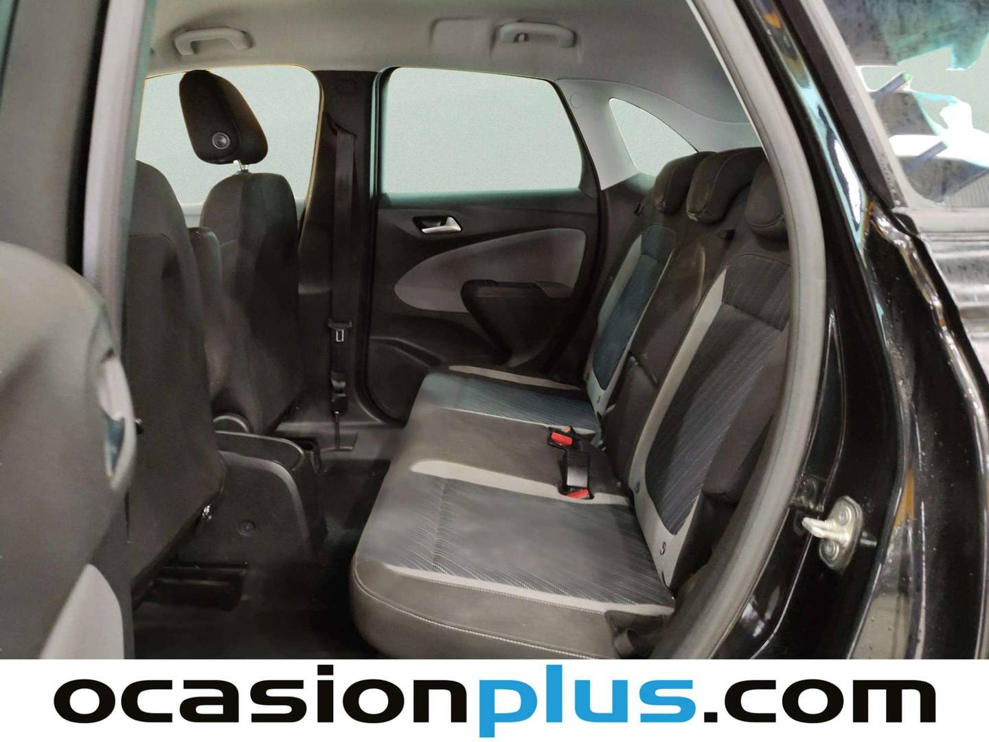 Foto asientos traseros Opel Crossland X Opel Crossland X 1.2 S&S Design Line 120 Aniversario (110 CV)