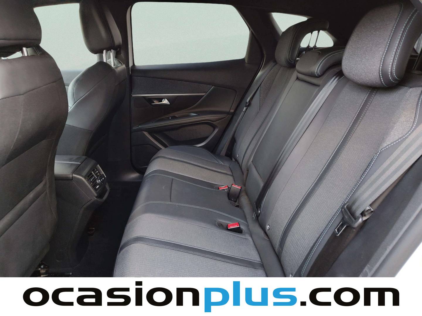 Foto Peugeot 3008 Hybrid Peugeot 3008 Hybrid 300 Allure Pack e-EAT8 (300 CV)