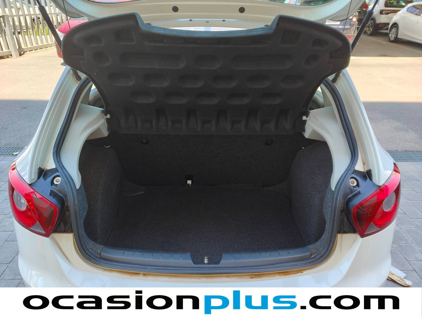 Fotos maletero Seat Ibiza Seat Ibiza 1.0 Reference (75 CV)