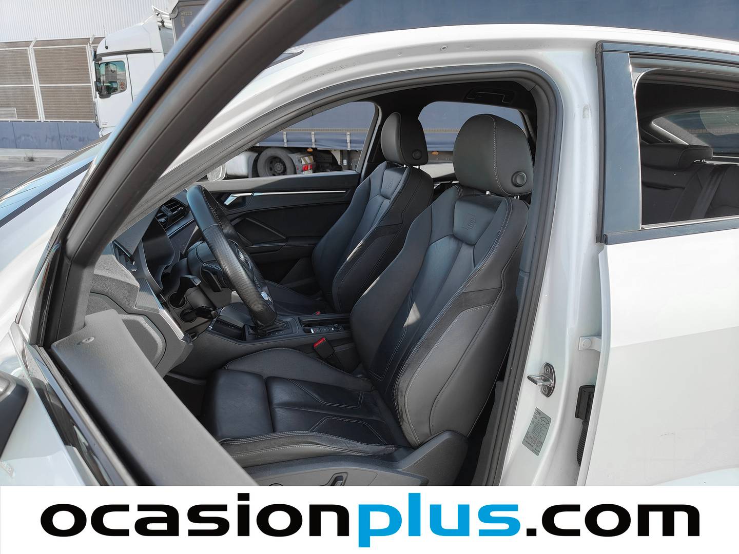 Foto asientos delanteros Audi Q3 Sportback Audi Q3 Sportback Black line 35 TDI (150 CV) S tronic Pack S Line