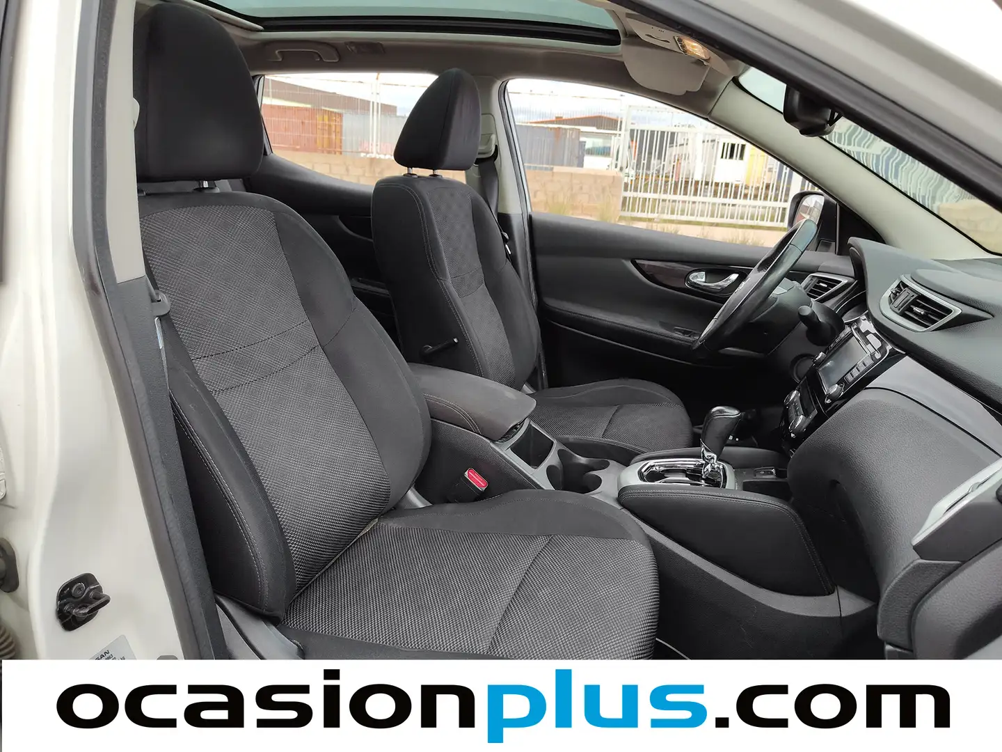 Foto Nissan QASHQAI Nissan Qashqai 1.2 DIG-T N-Connecta 4x2 XTronic (115 CV)