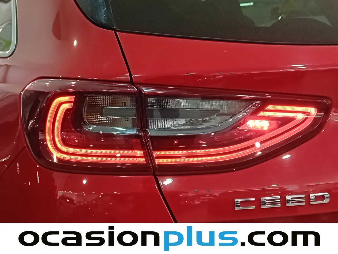 Foto KIA Ceed Kia Ceed 1.4 T-GDi Tech DCT (140 CV)