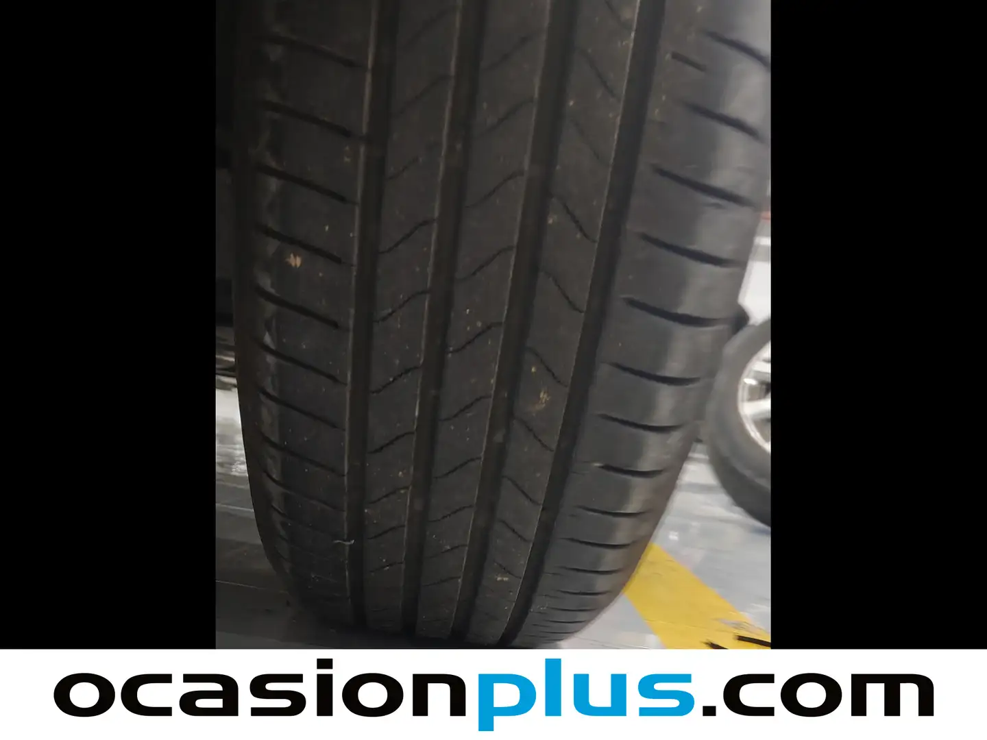 Foto Volvo XC40 Volvo XC40 T2 Momentum Core Auto (129 CV)