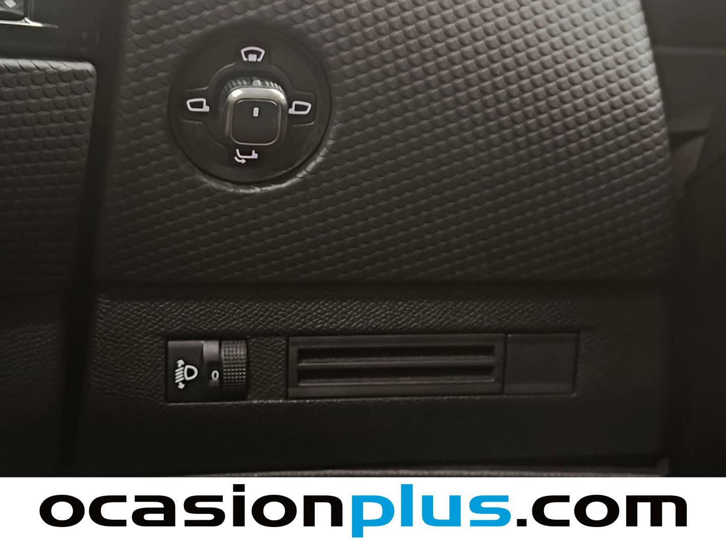 Foto DS DS 4 DS DS4 BlueHDi 130 Trocadero Auto (130 CV)