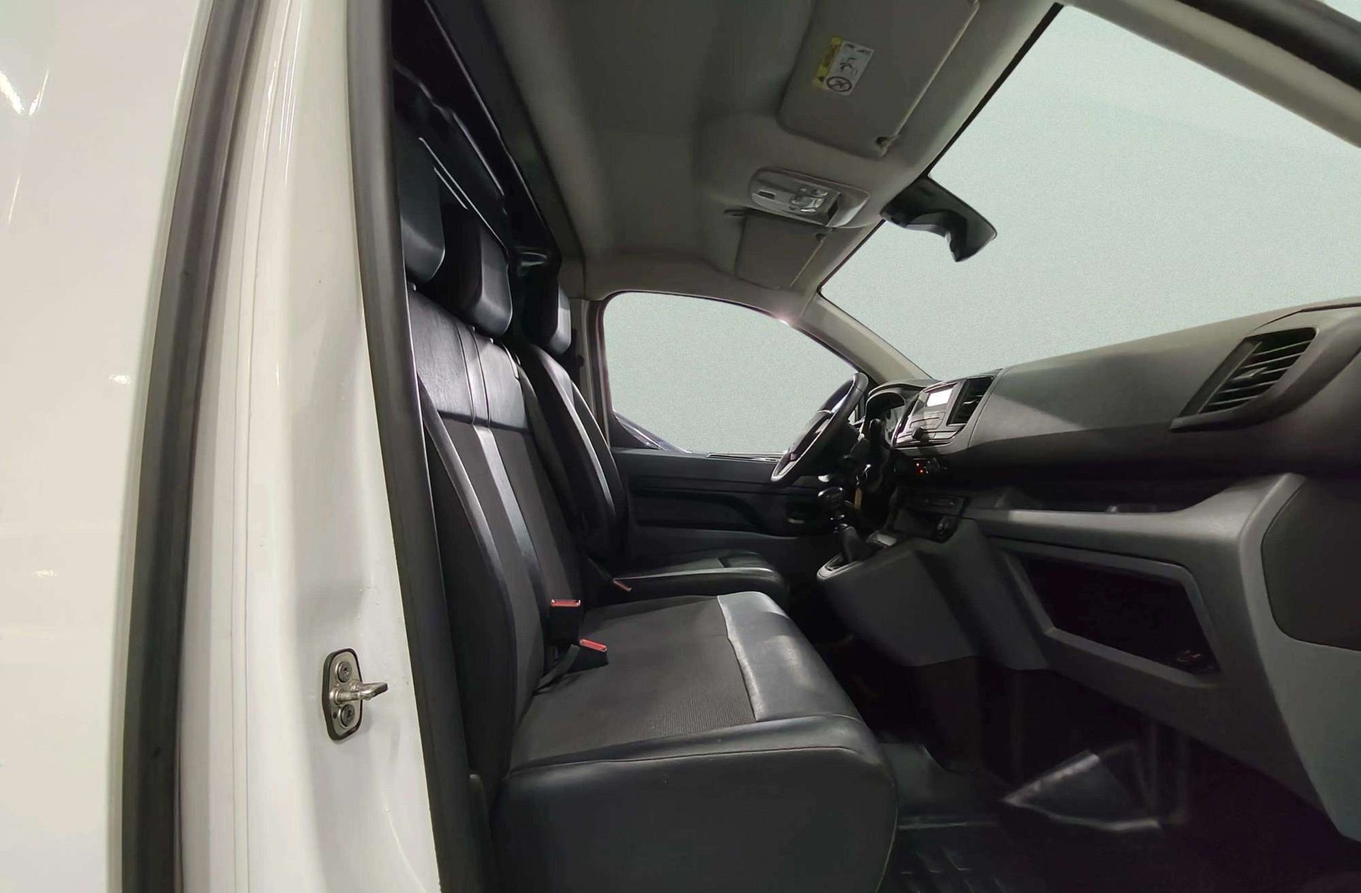 Fiat Scudo Furgon 1.5 BlueHDi L1 Business - foto 14