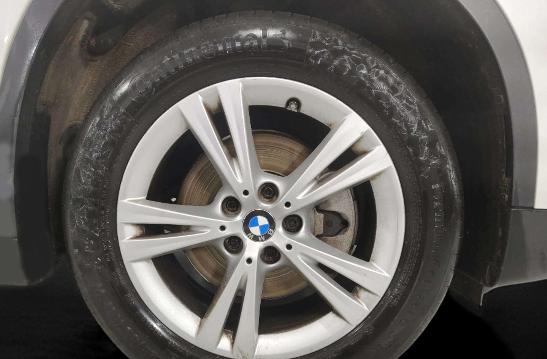 BMW X1 sDrive18d - foto 36