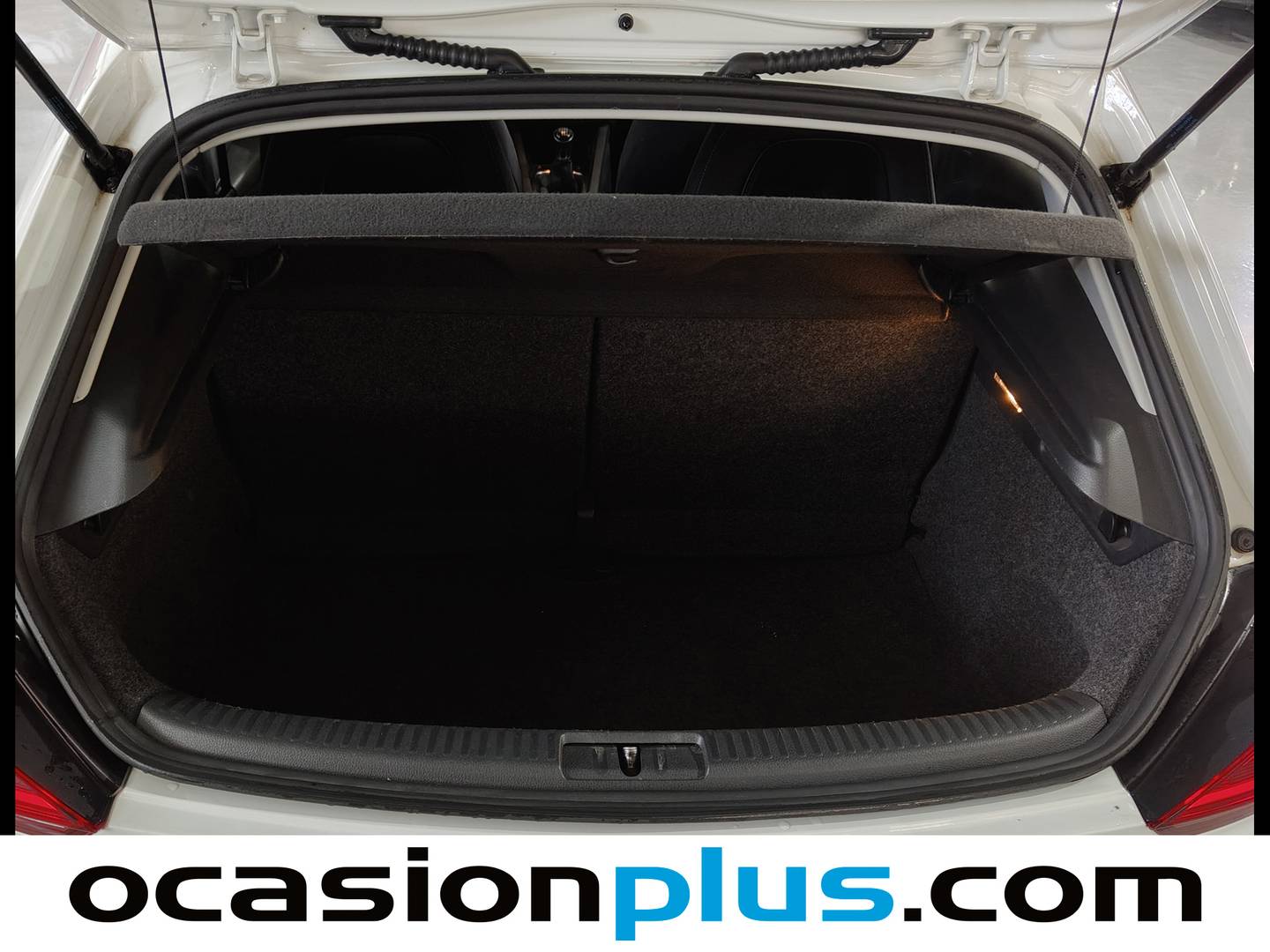 Foto Volkswagen Scirocco Volkswagen Scirocco R-Line 1.4 TSI BMT (125 CV)