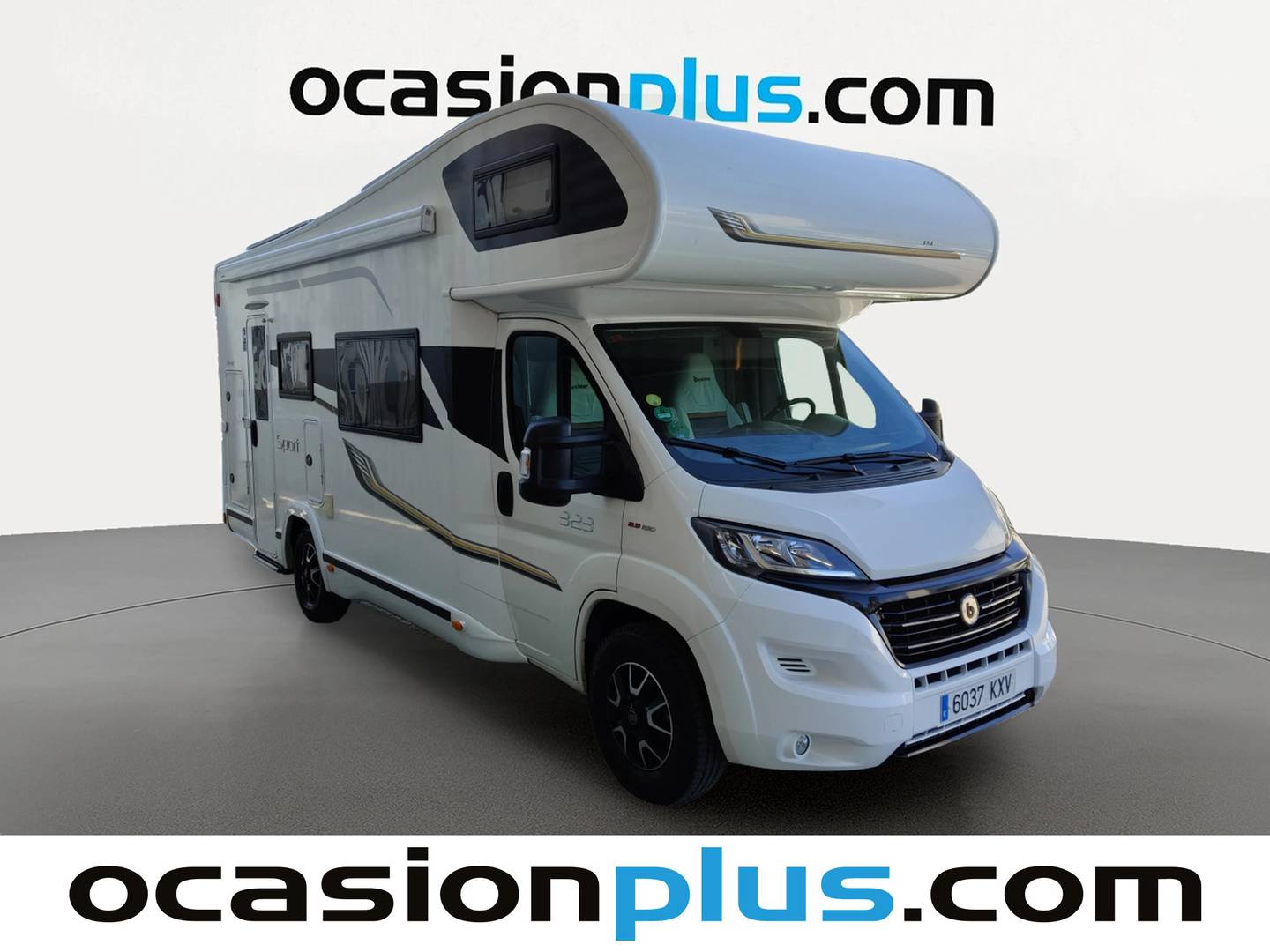 Foto delantera Benimar Sport 323 Benimar Sport 323 Design (150 CV) 7 Plazas izquierda