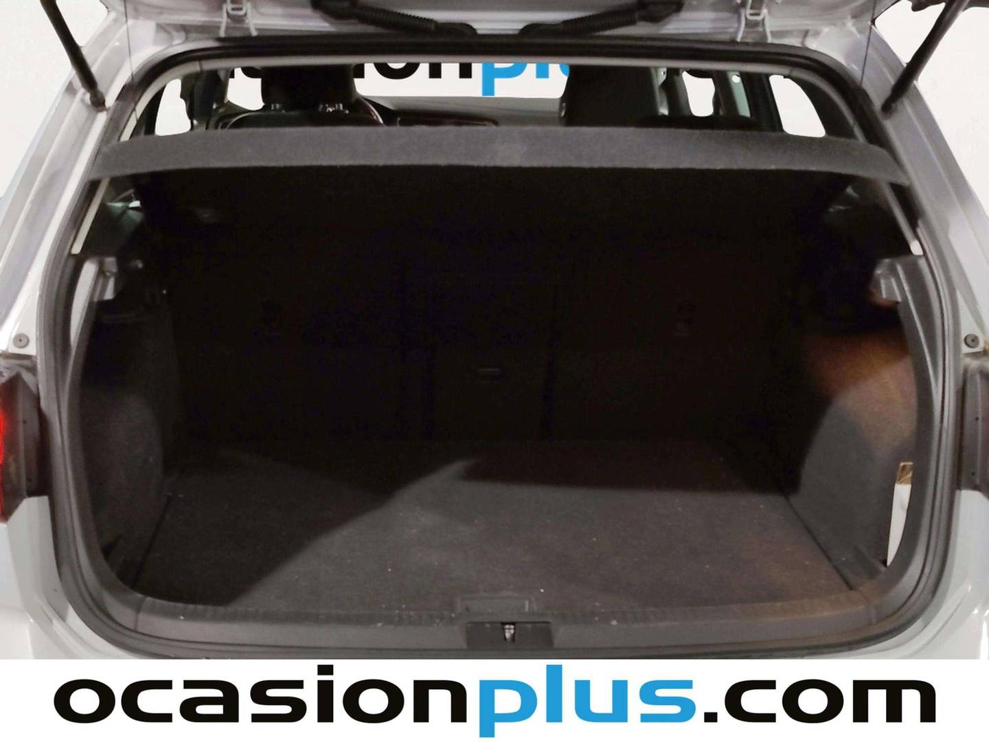 Fotos maletero Volkswagen Golf Volkswagen Golf Advance 1.4 TSI (125 CV) DSG