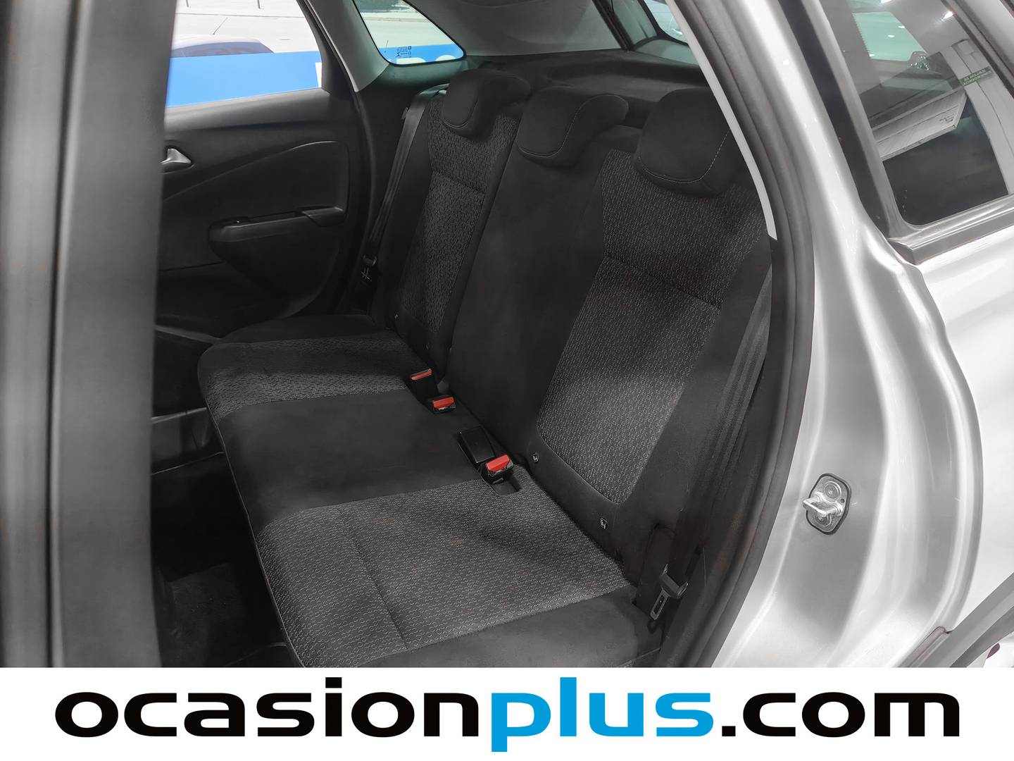 Foto asientos traseros Opel Crossland X Opel Crossland X 1.2 Selective  (81 CV)