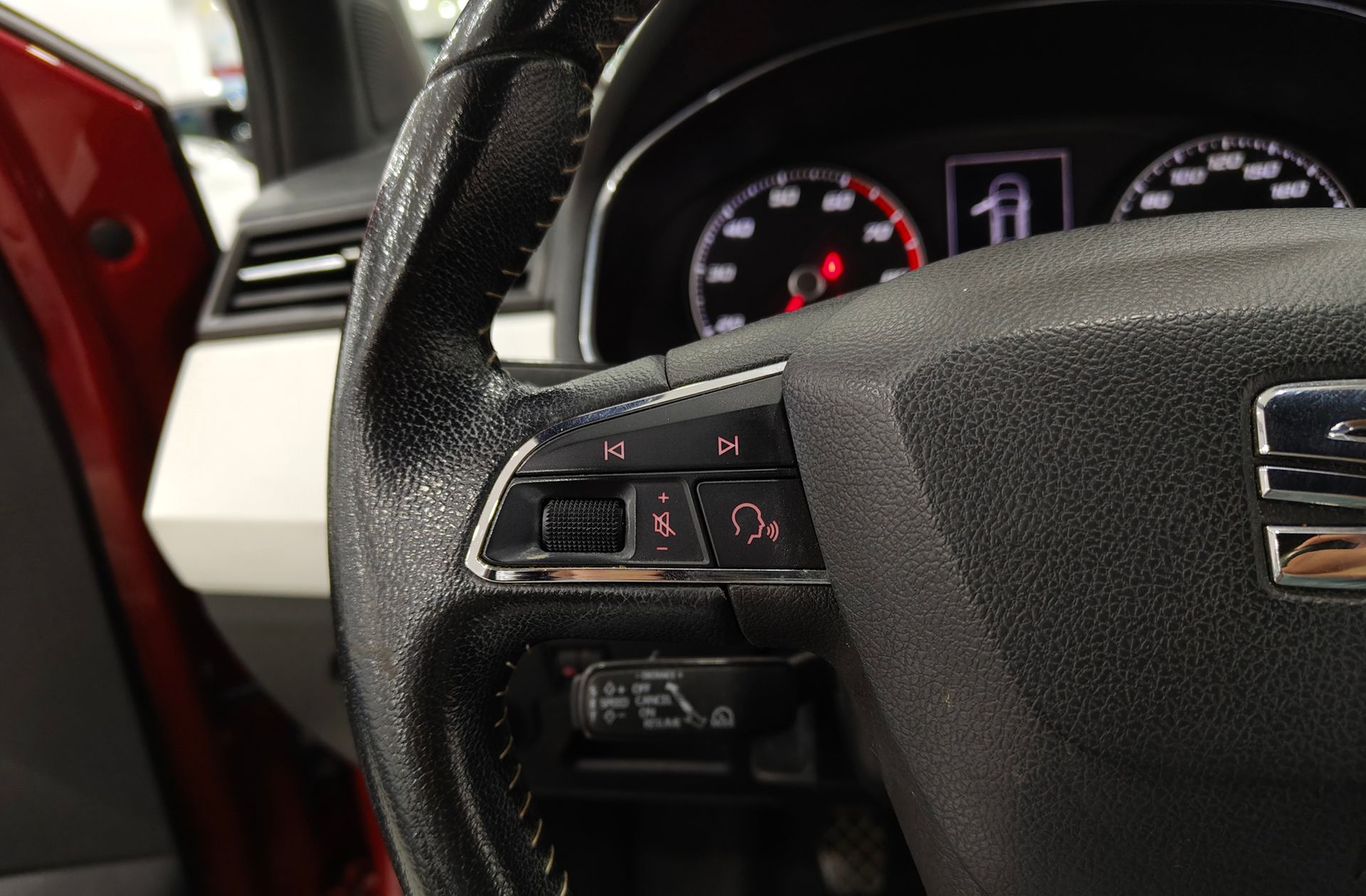 SEAT Arona 1.0 TSI Ecomotive Xcellence - foto 23