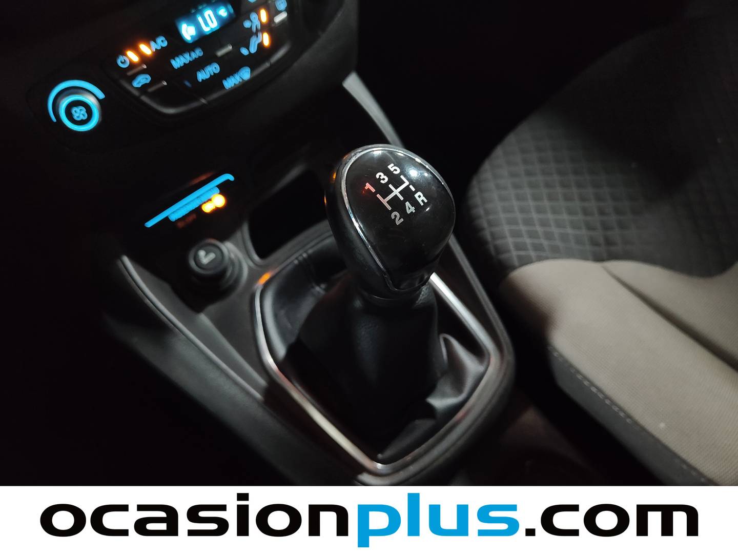 Ford Tourneo Courier Ford Tourneo Courier 1.0 EcoBoost Titanium (100 CV) de segunda mano